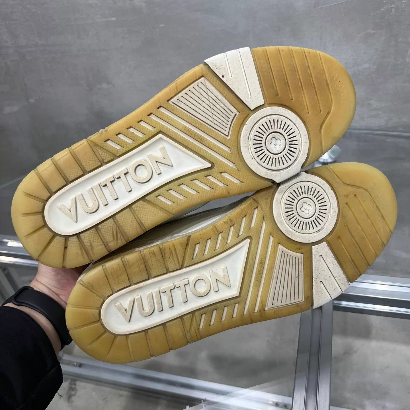 Louis Vuitton LV Trainer White Cement UK7.5 (41.5) Size US 8.5 / EU 41-42 - 8 Thumbnail
