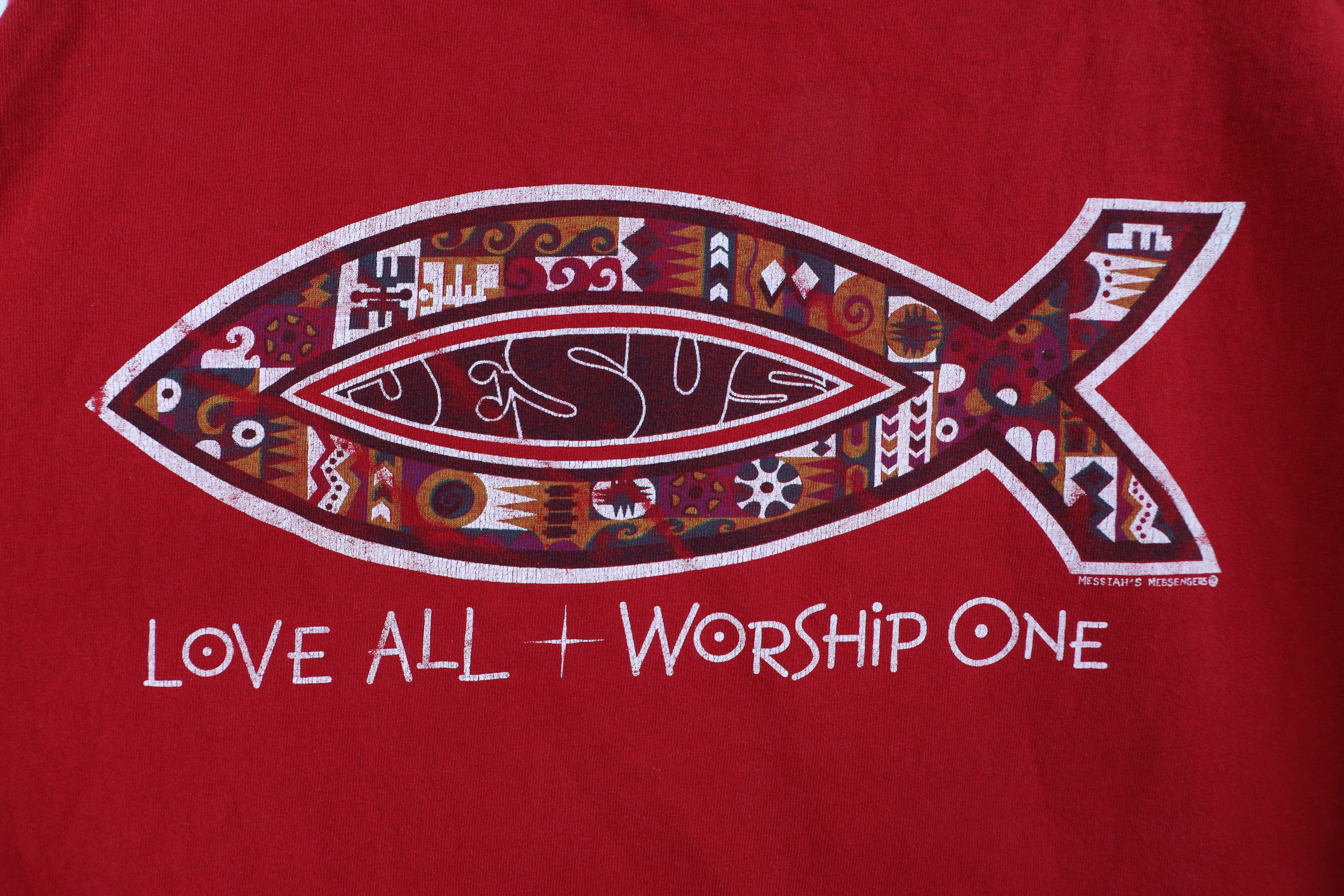 Vintage Vintage Streetwear Christian Love All Worship One T-Shirt Size US XL / EU 56 / 4 - 12 Thumbnail