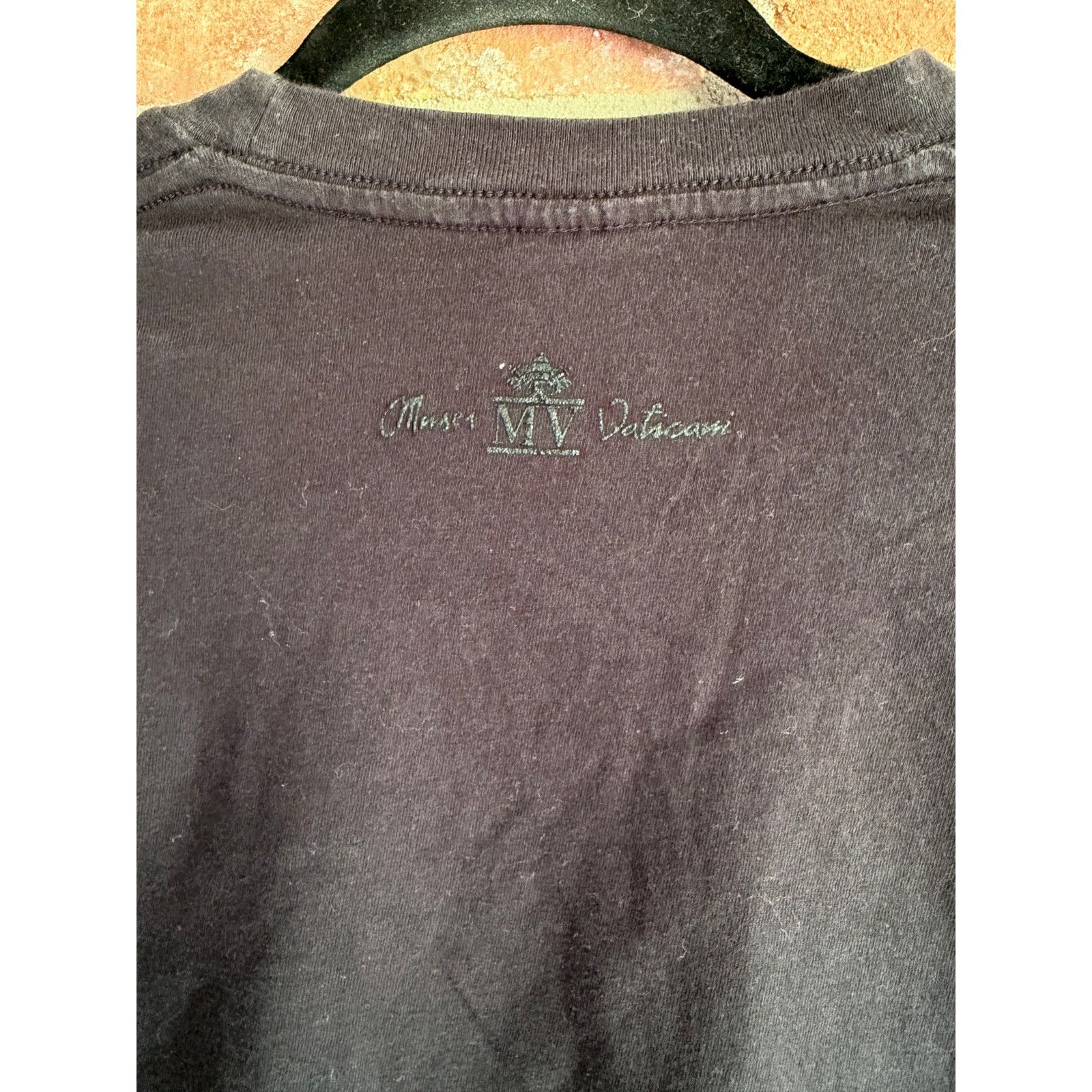 Jerzees Etruscan Museum Graphic Tee Black Mens Large Art Shirt Size US L / EU 52-54 / 3 - 4 Thumbnail