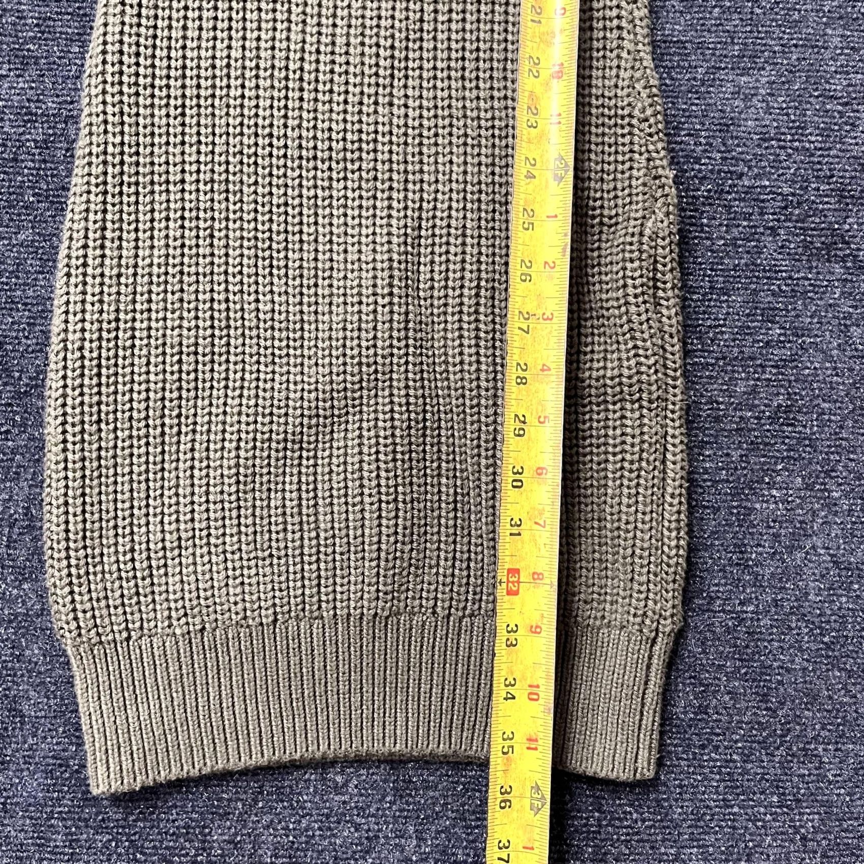 Vintage YET AGAIN Sweater Dress S Women Slim Fit Olive Green Knit Mini Bodycon Size S / US 4 / IT 40 - 6 Thumbnail