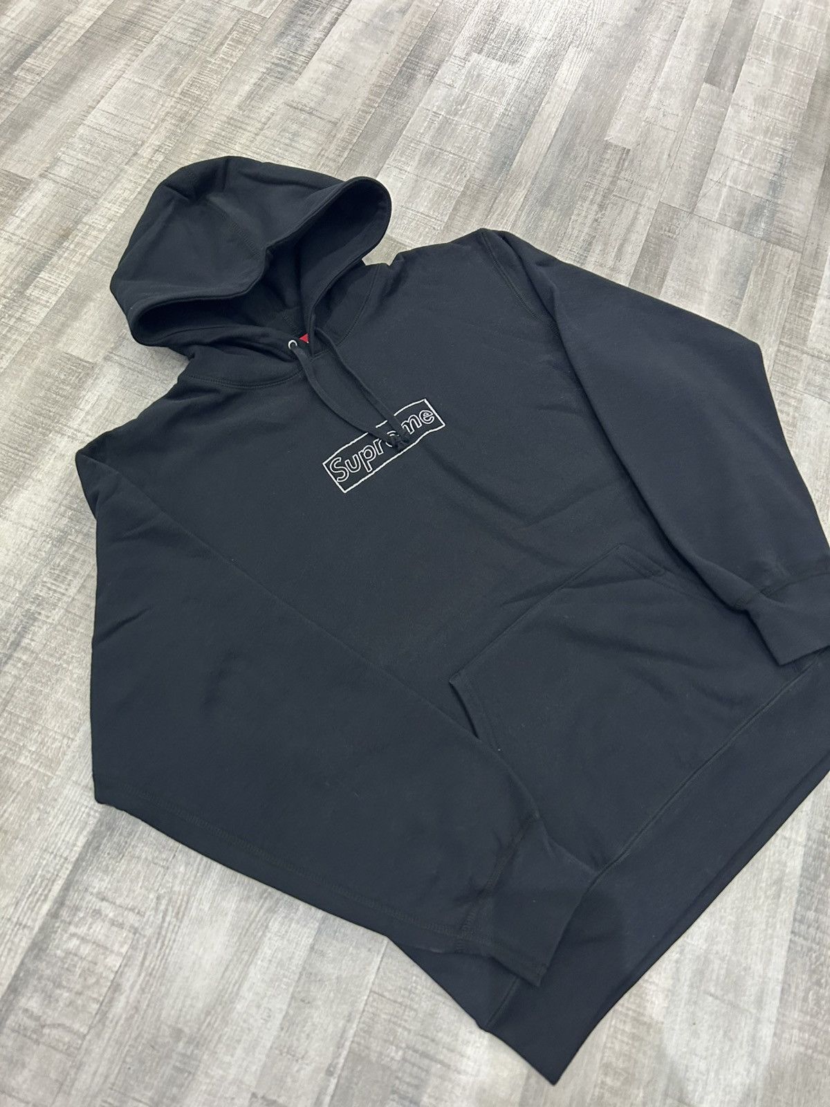 Kaws × Supreme Supreme x KAWS Chalk Logo Hooded Sweatshirt Size US L / EU 52-54 / 3 - 2 Thumbnail
