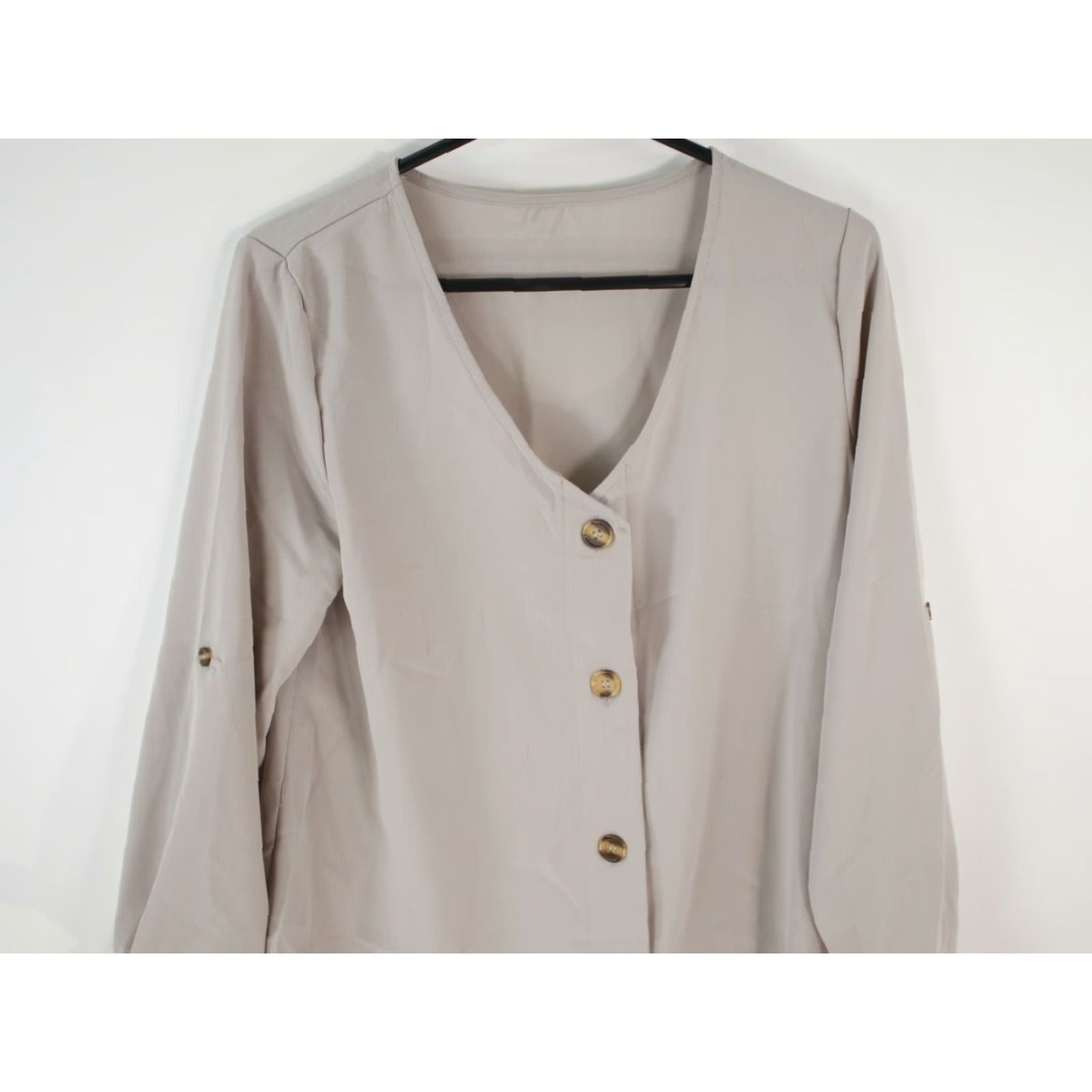 Vintage White V-Neck Button Front Blouse Top with Roll Tab Sleeves for Women Size Small Size S / US 4 / IT 40 - 4 Thumbnail
