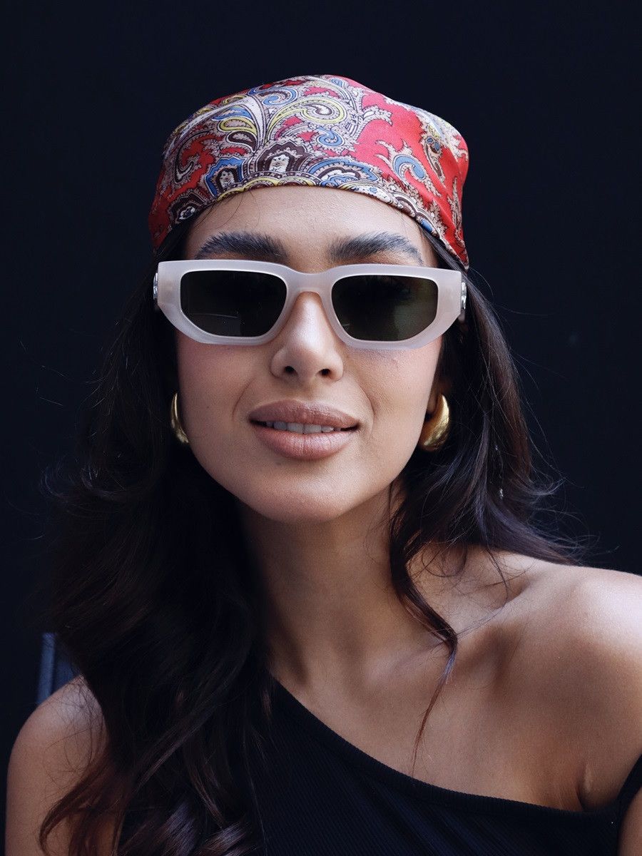Off-White Off-White GREELEY Women Sunglasses OERI115 1755 AUTHENTIC Size ONE SIZE - 11 Thumbnail