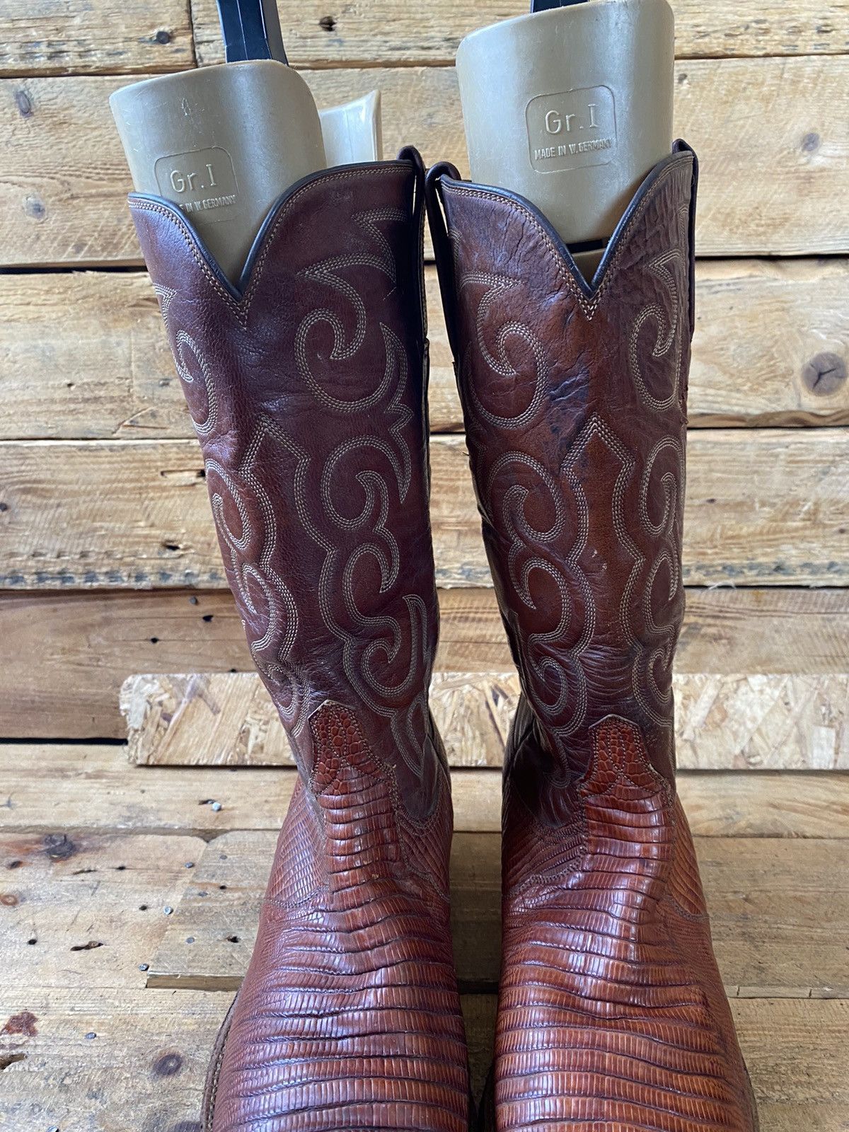 Lucchese × Vintage Lucchese brown leather western boots exotic skin, lizard sz8 Size US 8 / IT 38 - 6 Thumbnail