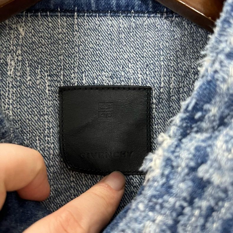 Givenchy Givenchy Big Logo Destroyed Denim Jacket Size US M / EU 48-50 / 2 - 3 Thumbnail