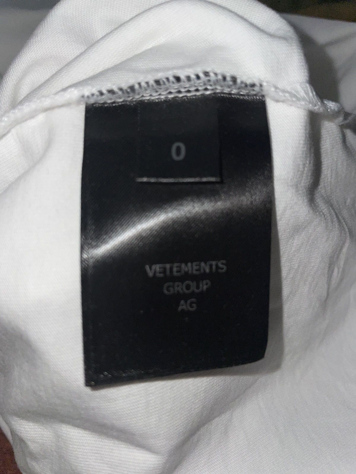 Vetements Vet signed tee Size US XL / EU 56 / 4 - 7 Thumbnail