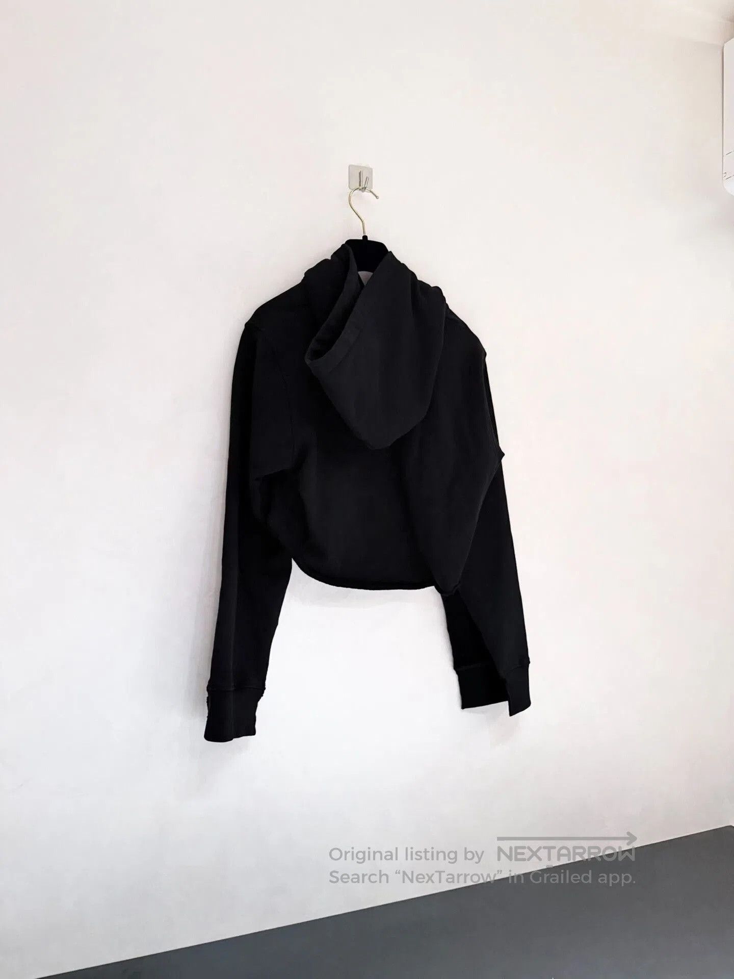 MM6 MM6 21FW Maison Margiela Black Cropped Hoodie. Size XS / US 0-2 / IT 36-38 - 2 Thumbnail