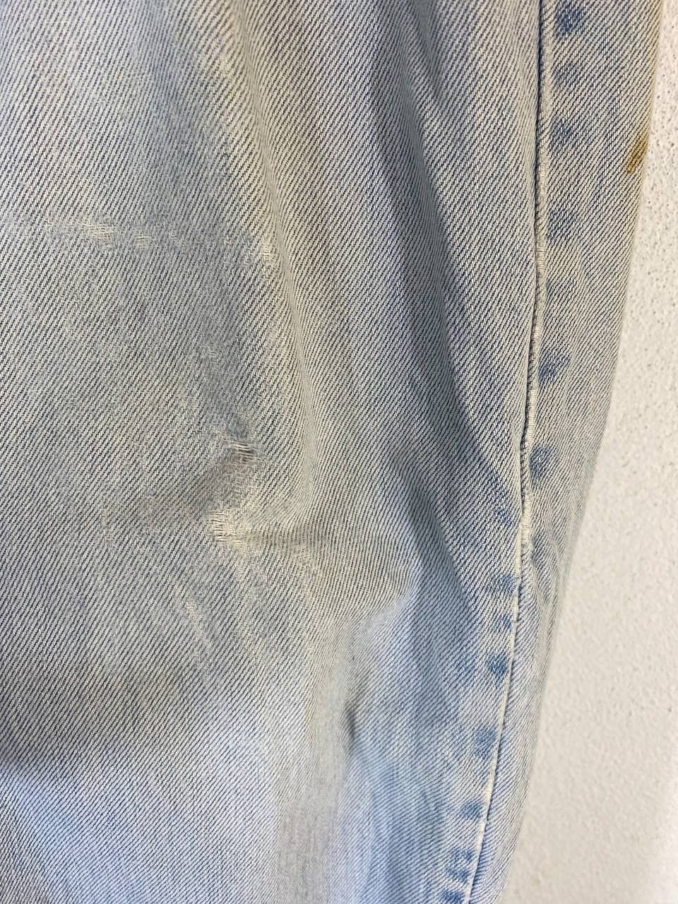 Levi's vintage levis 550 relaxed fit distressed denim Size US 39 - 8 Thumbnail