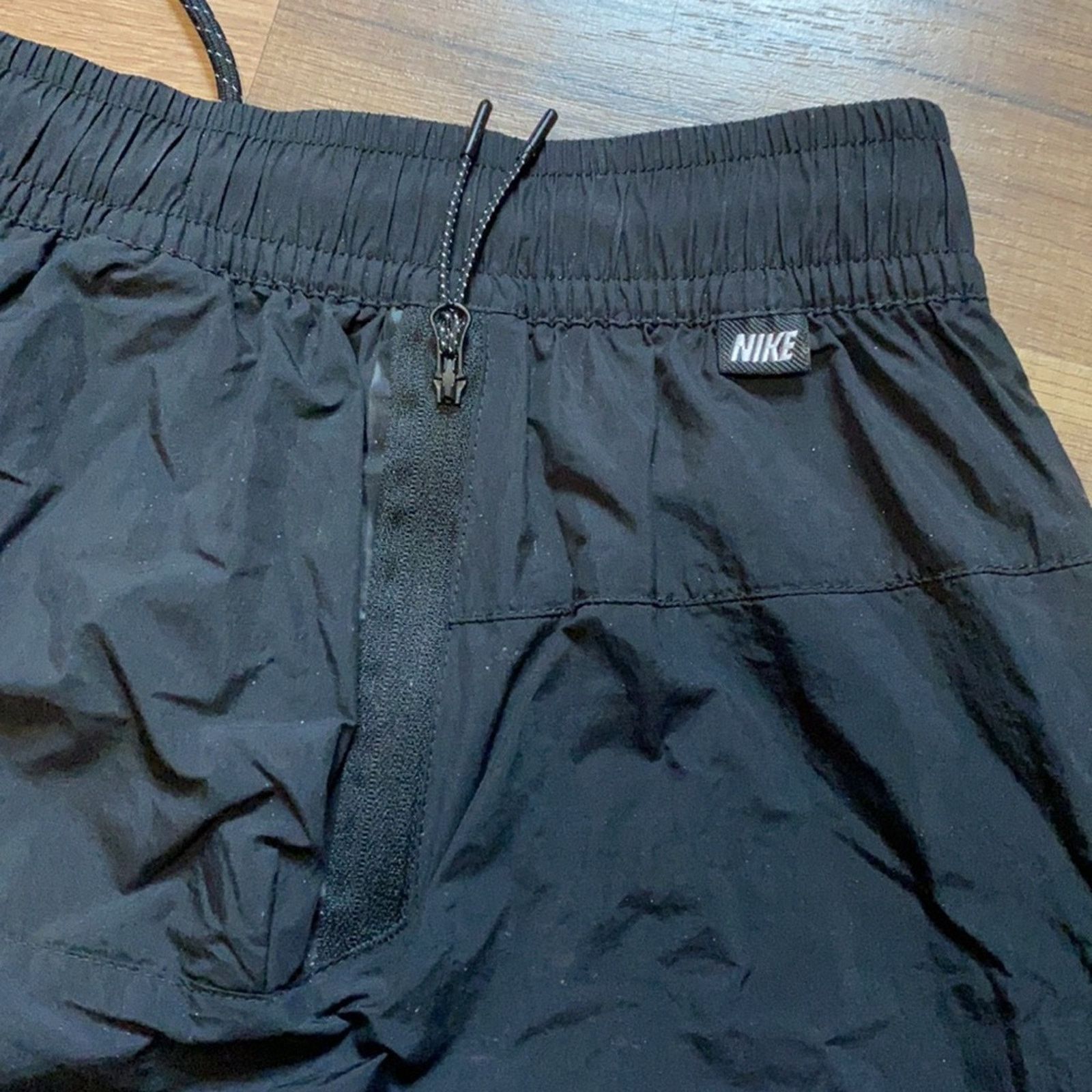 Nike Nike tech woven windbreaker cargo shorts Size US 30 / EU 46 - 9 Thumbnail