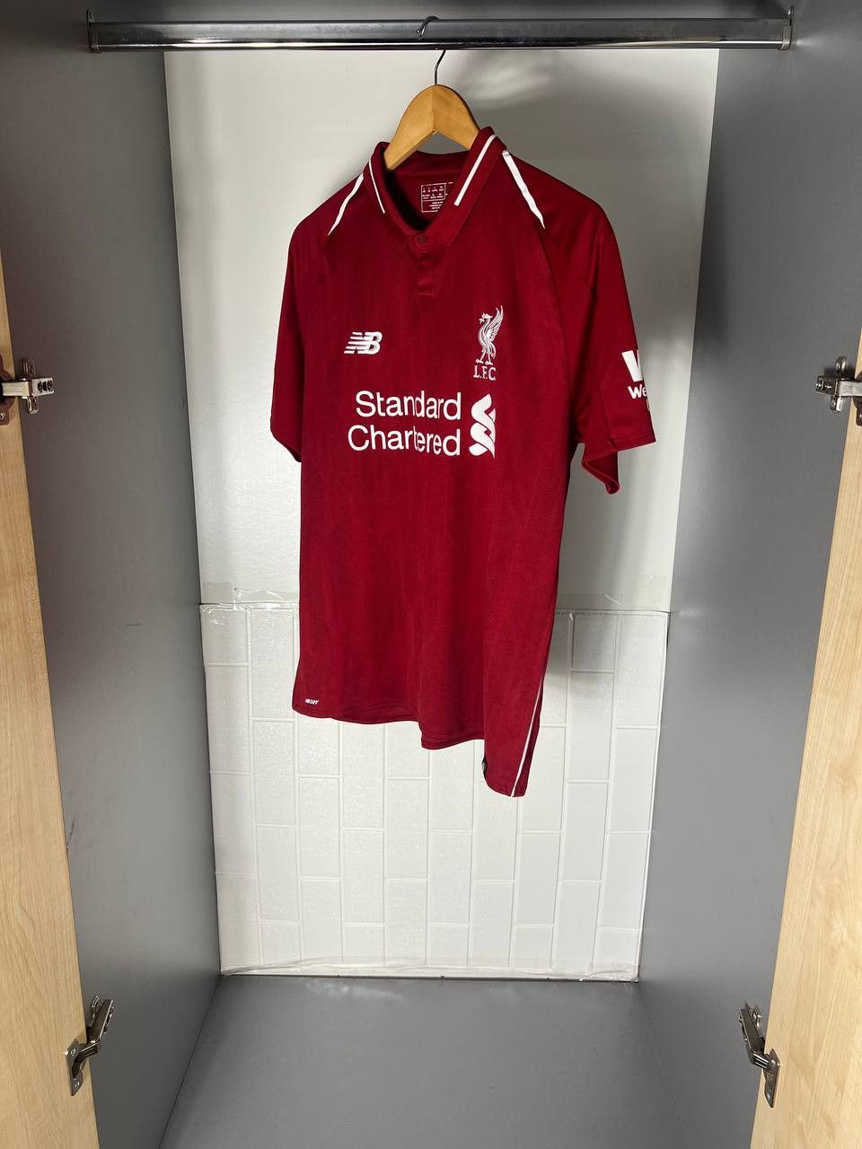 New Balance VINTAGE NEW BALANCE FC LIVERPOOL ENGLAND SOCCER JERSEY RETRO Size US L / EU 52-54 / 3 - 3 Thumbnail