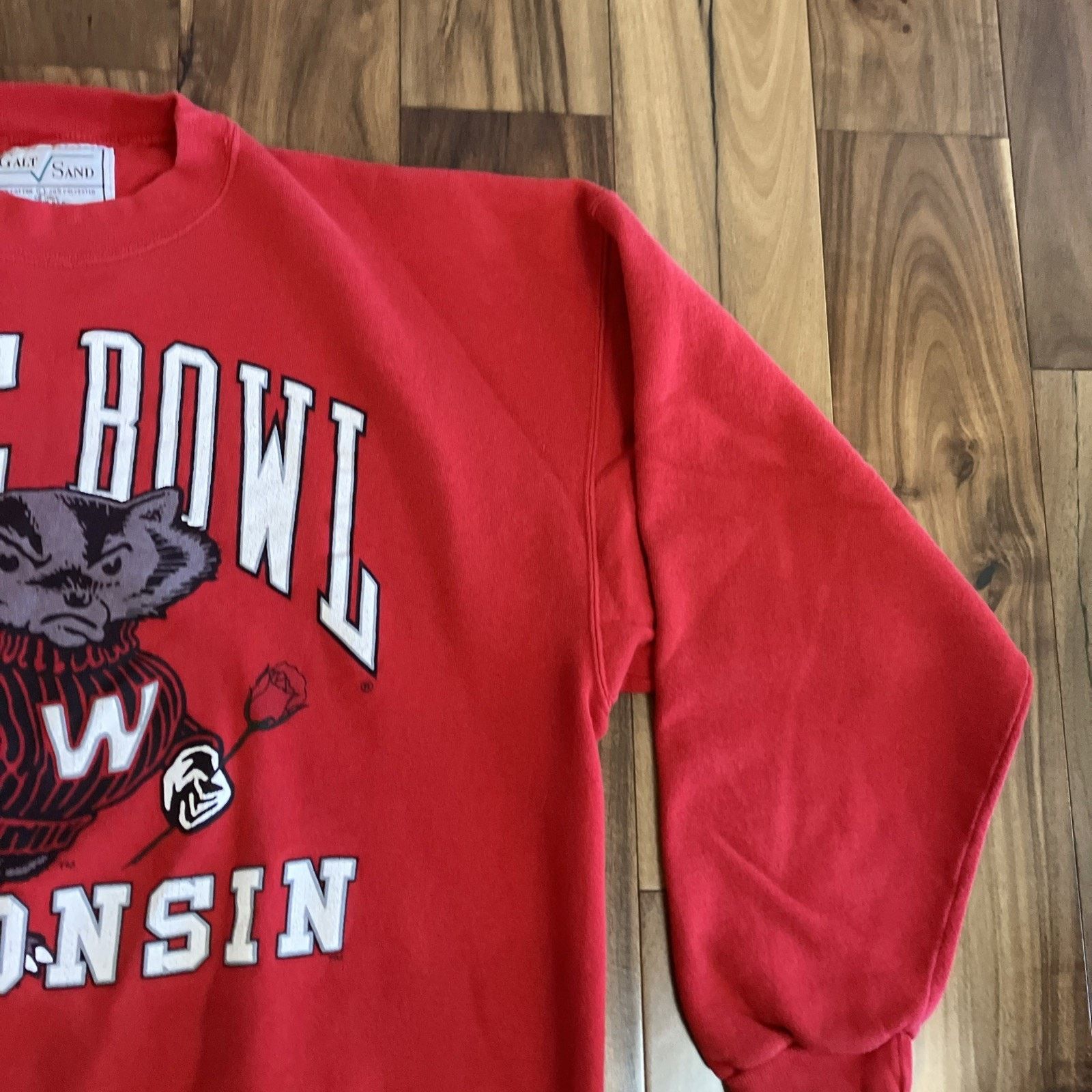 Other Vtg Wisconsin Badgers Sweatshirt Mens Large Red Rose Bowl Size US L / EU 52-54 / 3 - 7 Thumbnail