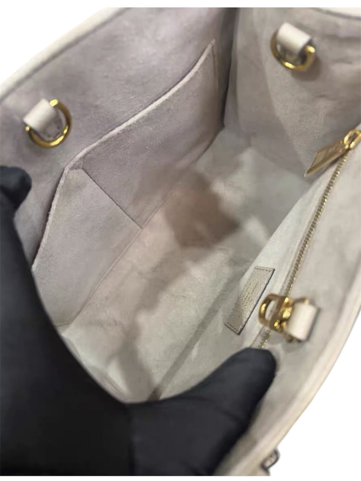 Louis Vuitton Louis Vuitton OnTheGo Women Bicolor Monogram leather Bag Size ONE SIZE - 8 Thumbnail