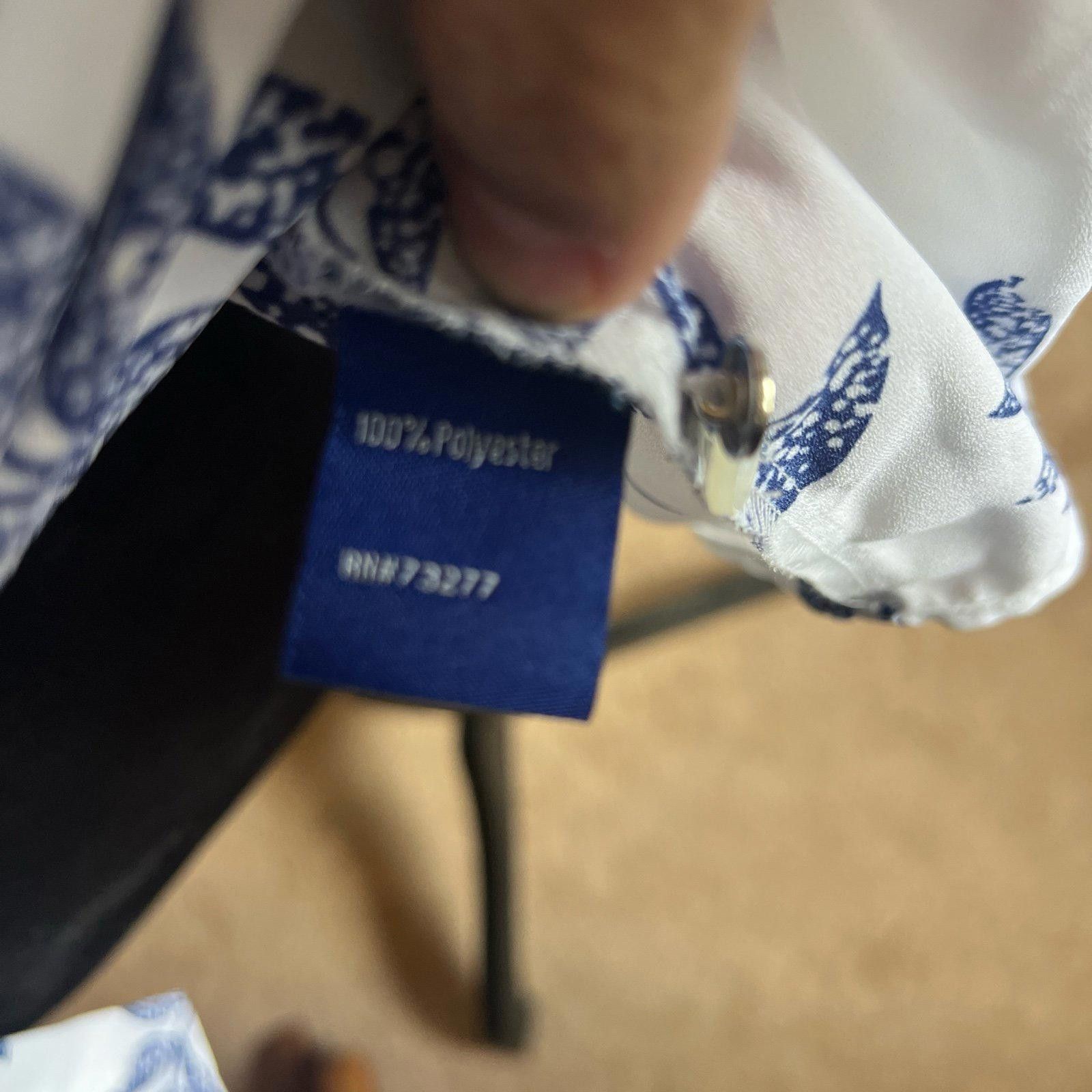 Apt. 9 Apt.9 Plus size Blue and white leaf print button down shirt Size XL / US 12-14 / IT 48-50 - 2 Thumbnail
