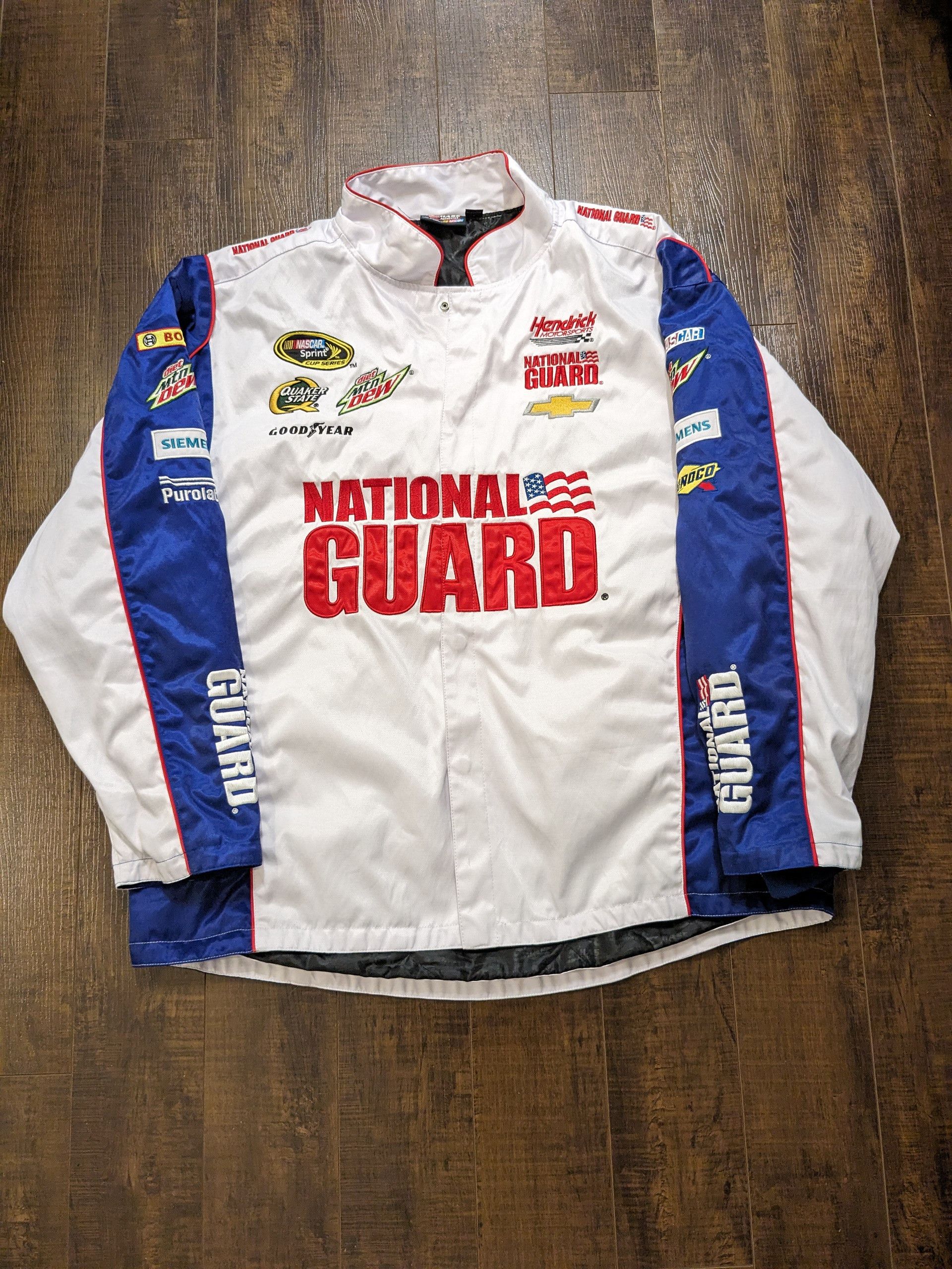 image of Dale Earnhardt Jr National Guard Chase Authentics Jacket 2Xl in White, Men's