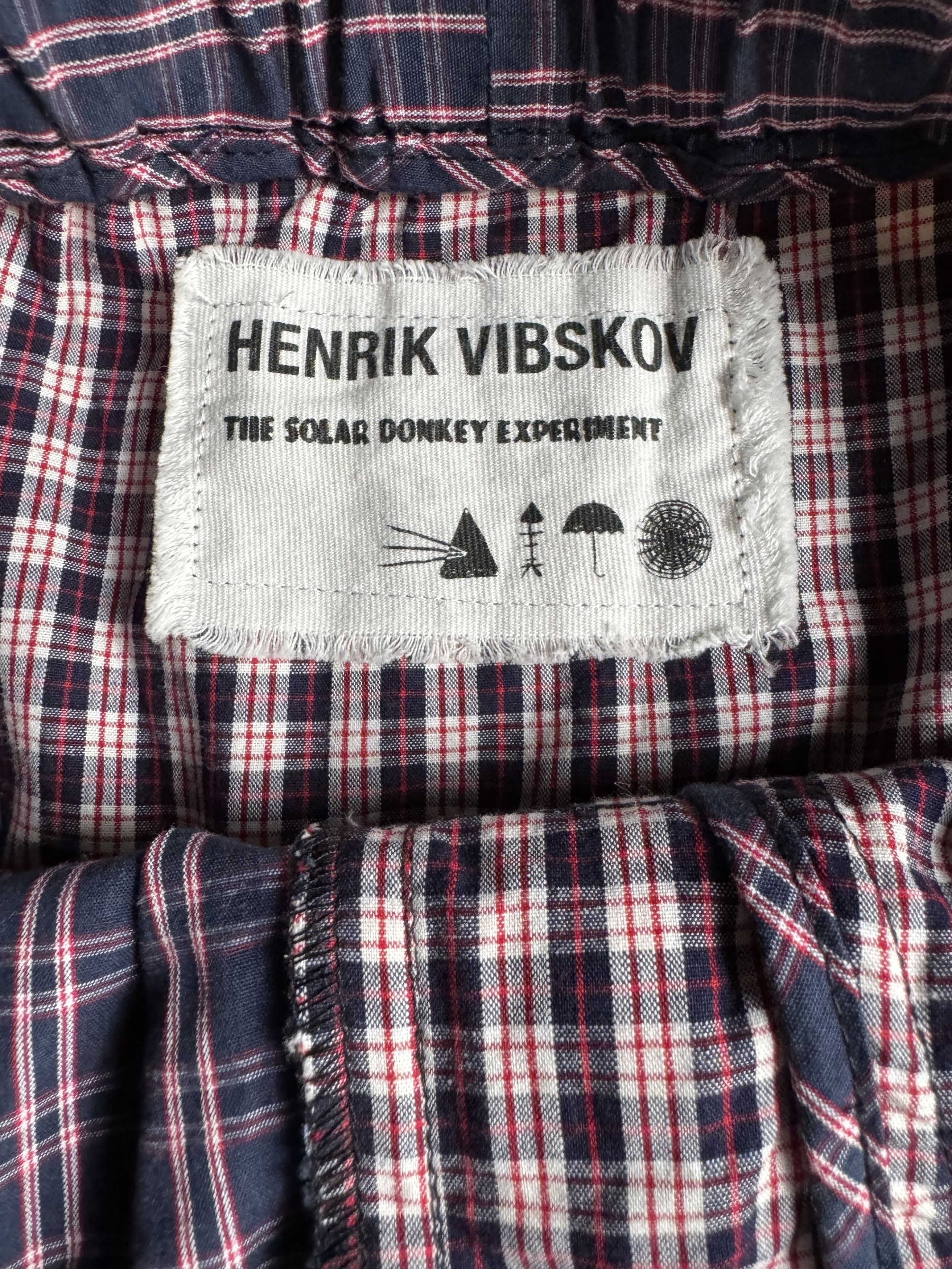 Henrik Vibskov HENRIK VIBSKOV SHORT PANTS TOP-SIZE XS Size US 30 / EU 46 - 12 Thumbnail