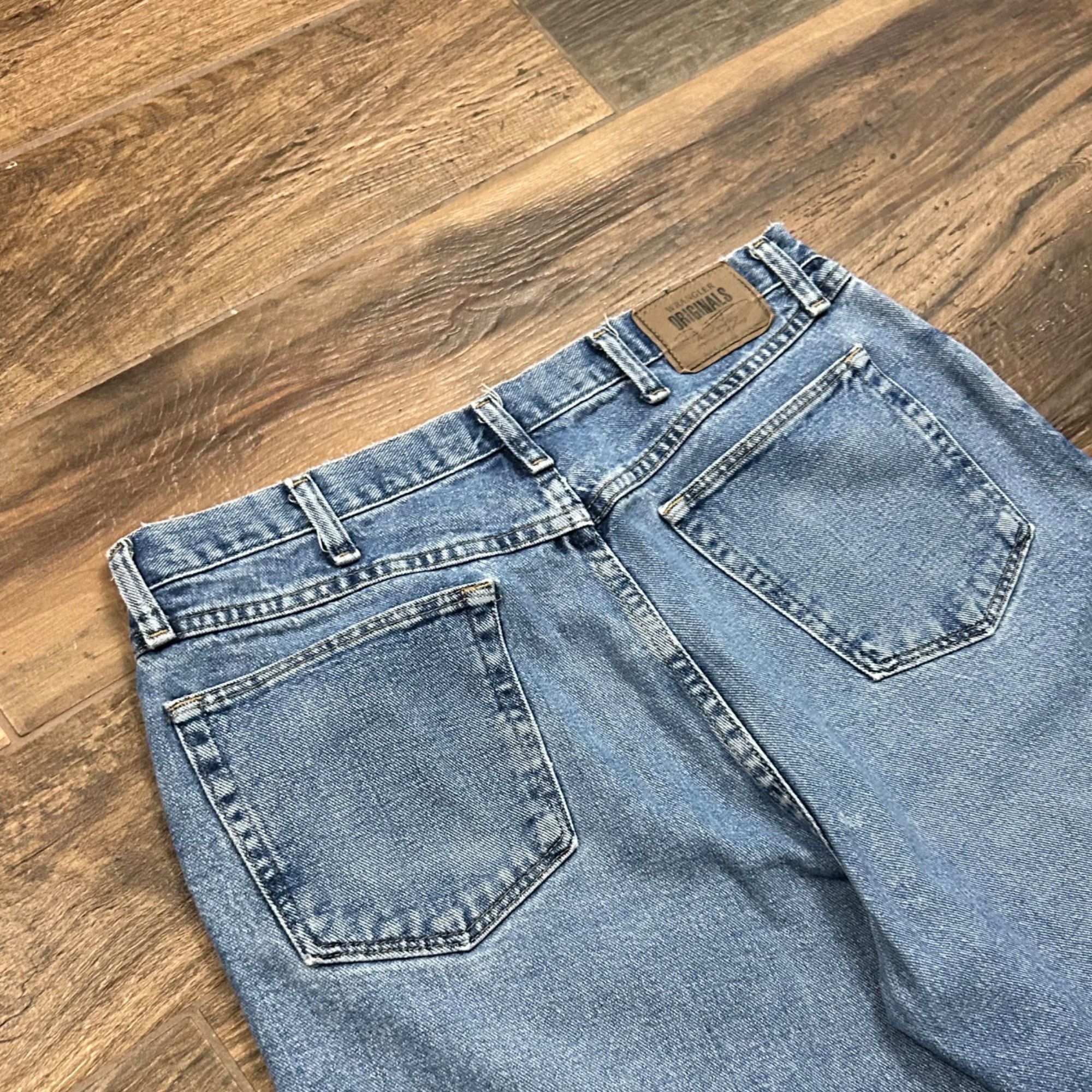 Vintage × Wrangler Vintage Y2K Wrangler denim shorts Size US 36 / EU 52 - 3 Thumbnail