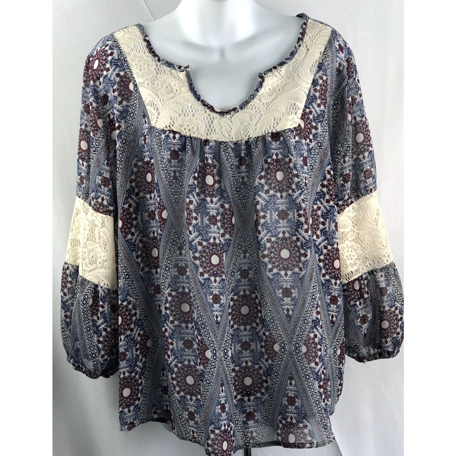 Vintage VINTAGE Vintage Como Boho Peasant Top XL Blue Crochet Lace Geometric Crochet Balloon Sleeve 3/4 Sleeve V-Neck Shirt Womens Size XL / US 12-14 / IT 48-50 - 5 Thumbnail