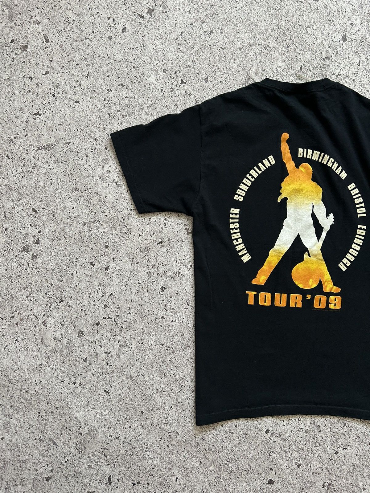 Band Tees × Vintage Vintage We Will Rock You Queen Tour 2009 Rock Band T-Shirt Size US M / EU 48-50 / 2 - 7 Thumbnail