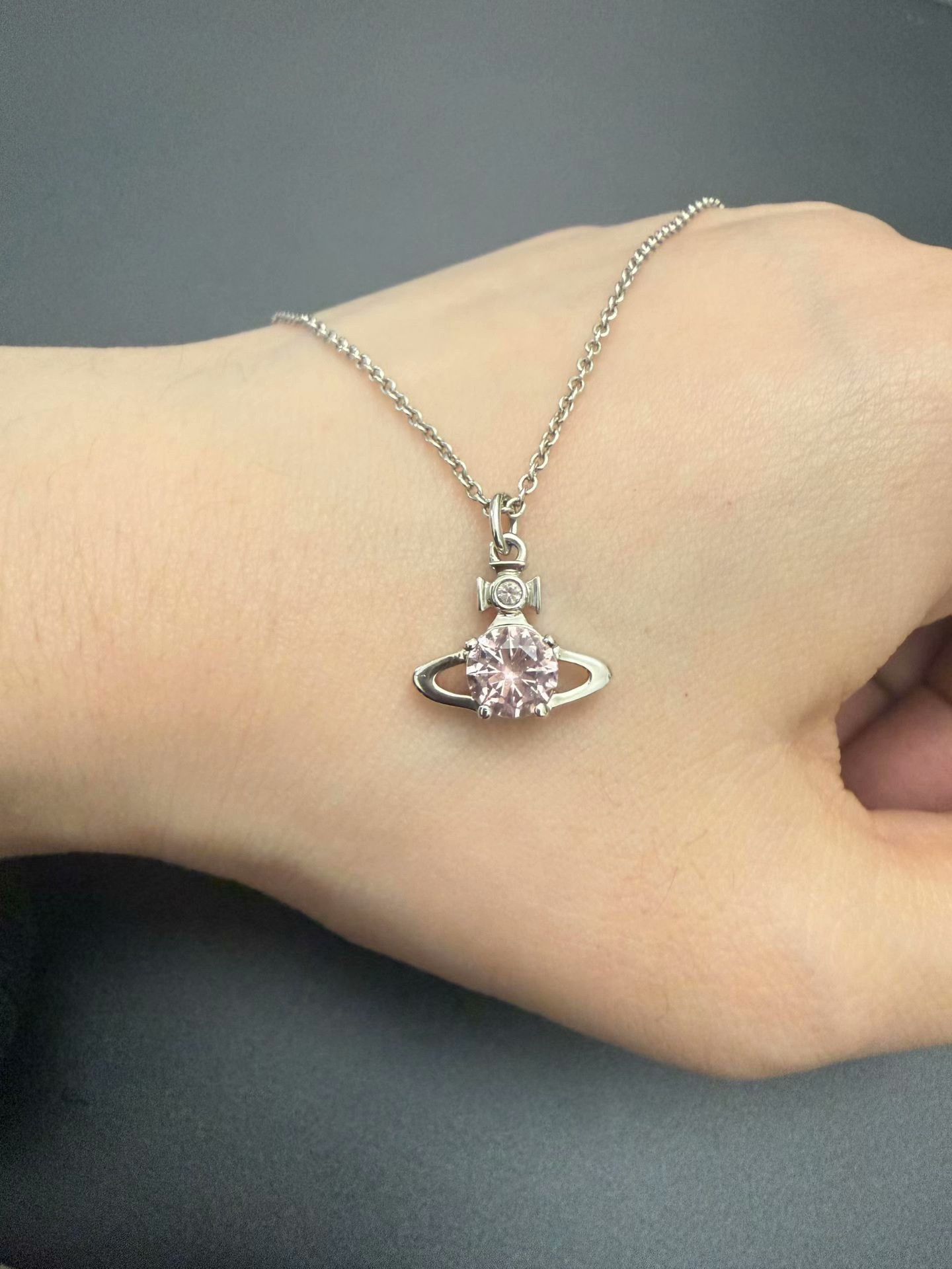 Vivienne Westwood Vivienne Westwood Reina Saturn Necklace Size ONE SIZE - 1 Thumbnail