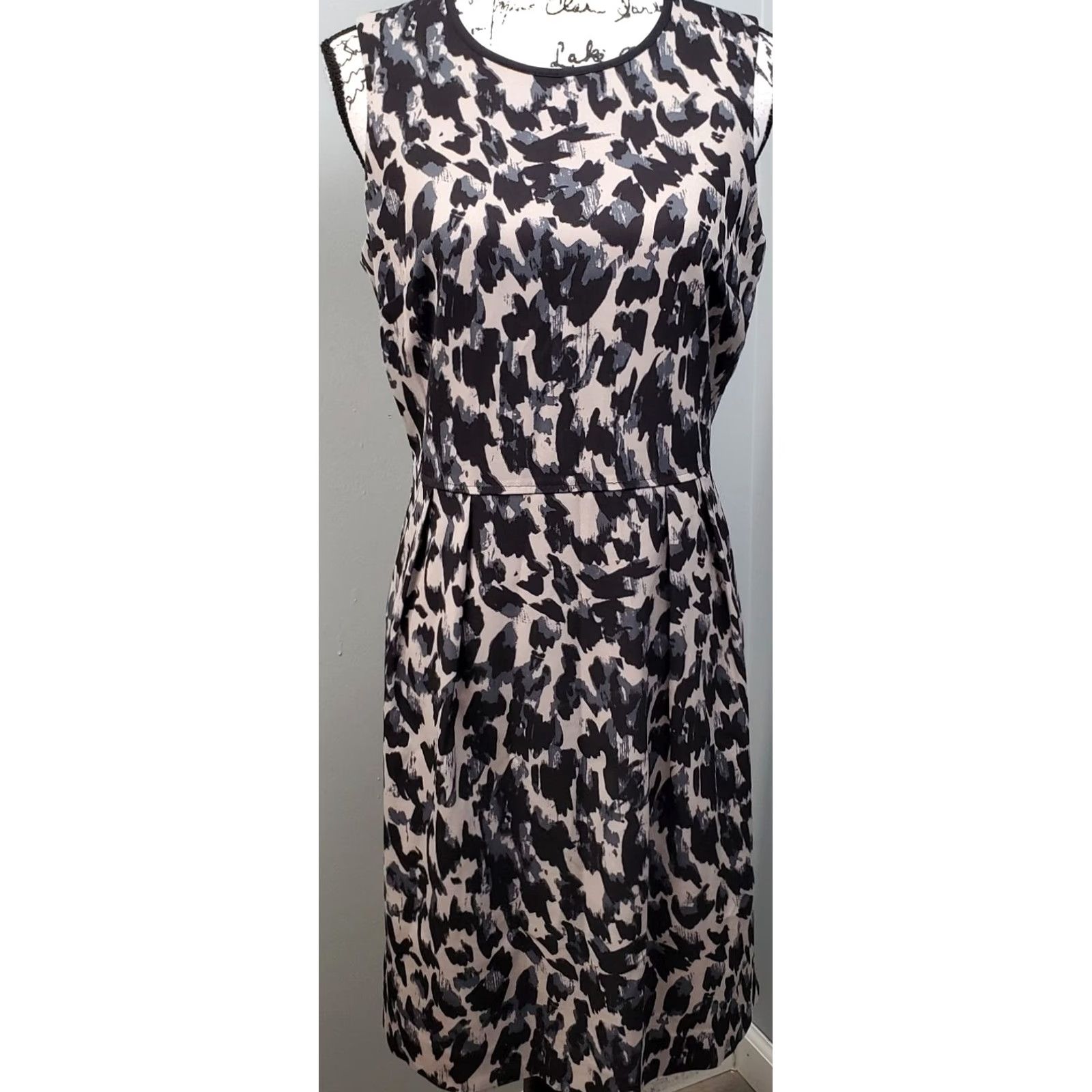 Loft LOFT Ann Taylor Women's Sheath Dress 8 Multi Animal Print Pleated Waist Back Zip Midi Sleeveless Shirt? Size M / US 6-8 / IT 42-44 - 2 Thumbnail