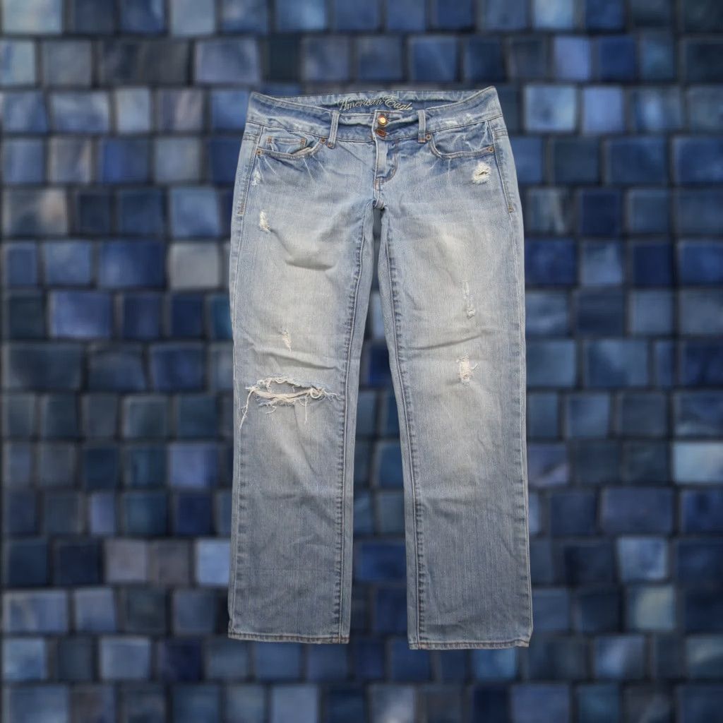 American Eagle Outfitters Vtg Y2K American Eagle Distressed Light Wash Denim Jeans Women's Size 4 Size 27" / US 4 / IT 40 - 1 Thumbnail