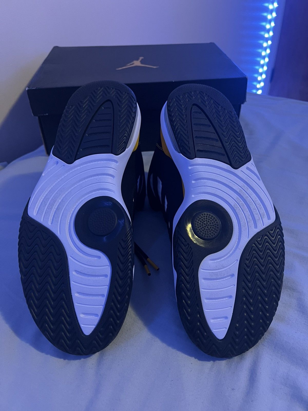 Jordan Brand × Nike Jordan M 9.5 W 11 Size US 9.5 / EU 42-43 - 5 Thumbnail