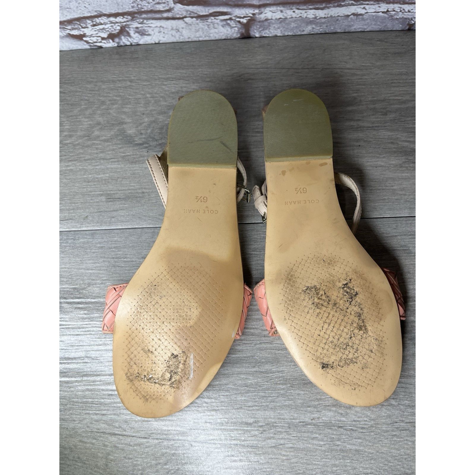 Cole Haan Cole Haan Salmon Pink Leather Back Zip Flat Strap Sandals Wo Size US 6.5 / IT 36.5 - 20 Thumbnail