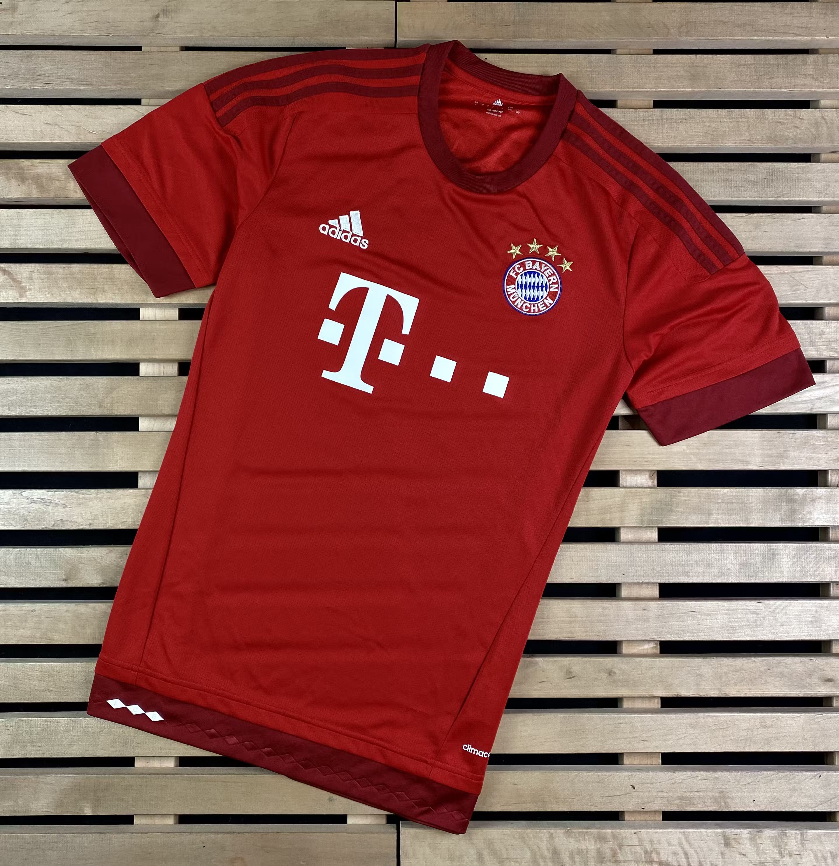 Adidas × Vintage Men’s T-Shirt Jersey FC Bayern Munhen Adidas Vintage Size L Size US L / EU 52-54 / 3 - 1 Thumbnail