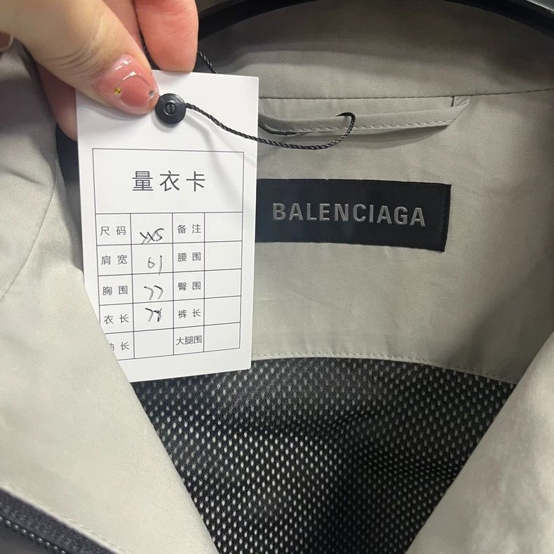 Balenciaga Balenciaga latest letter printed zipper long protective jac Size US XXS / EU 40 - 2 Thumbnail