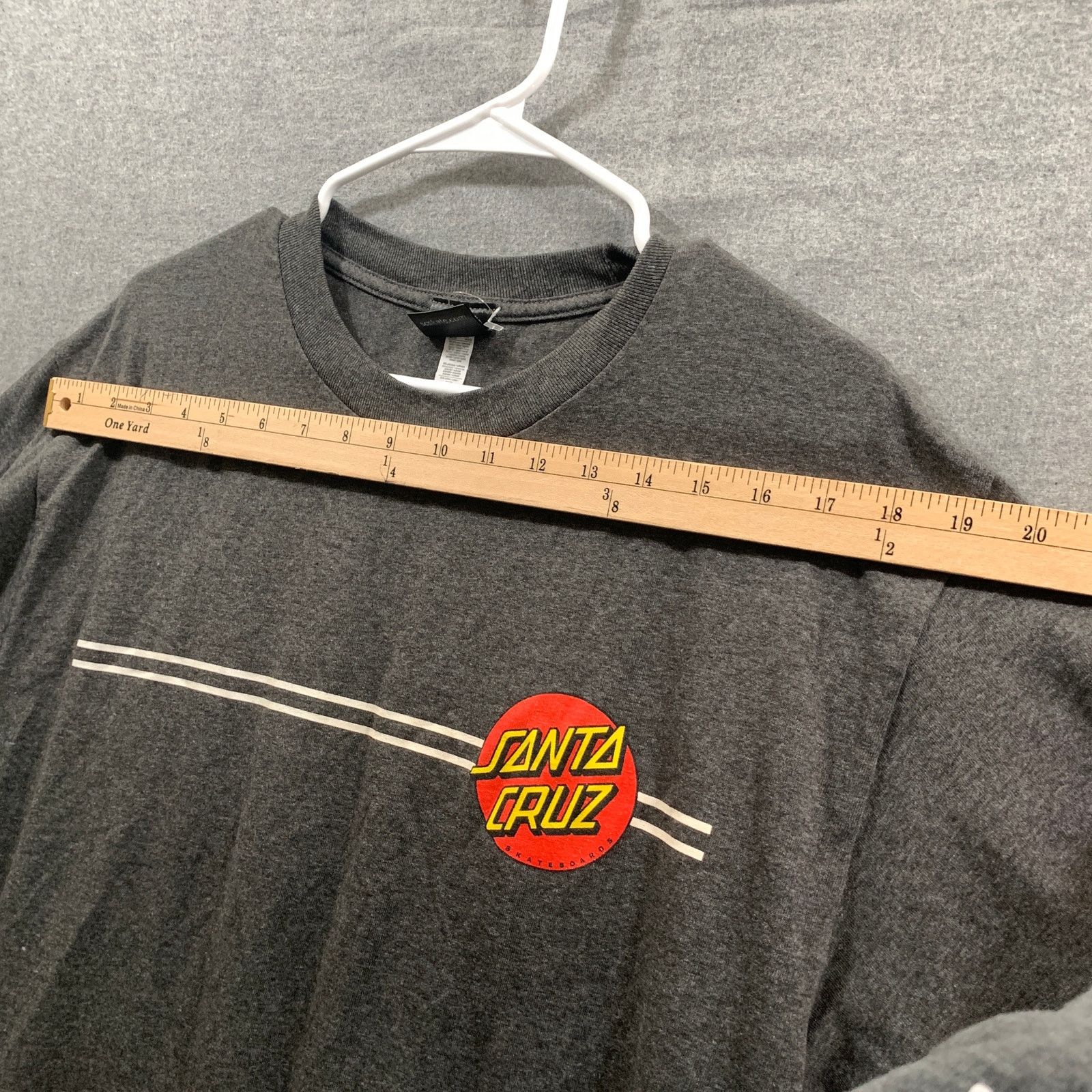 Other Santa Cruz Gray Shirt Adult Large Casual T Shirt Mens Size US L / EU 52-54 / 3 - 5 Thumbnail