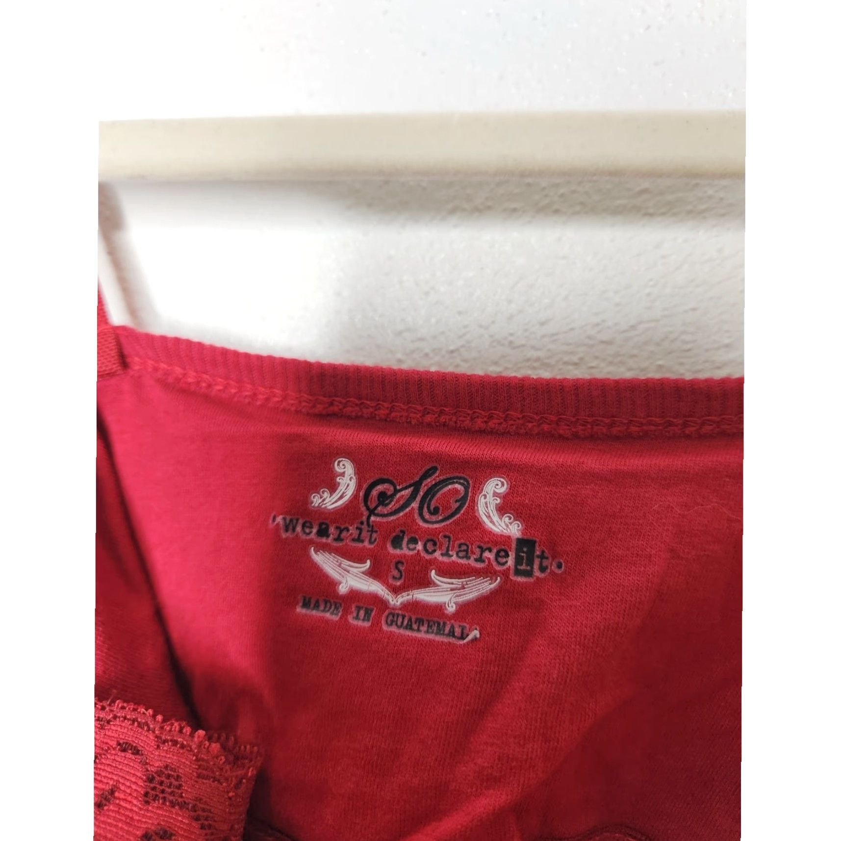 Vintage VINTAGE SO Tank Top Women S Red Lace Button Star Cami Spaghetti Y2K Wear It Declare It Size S / US 4 / IT 40 - 4 Thumbnail