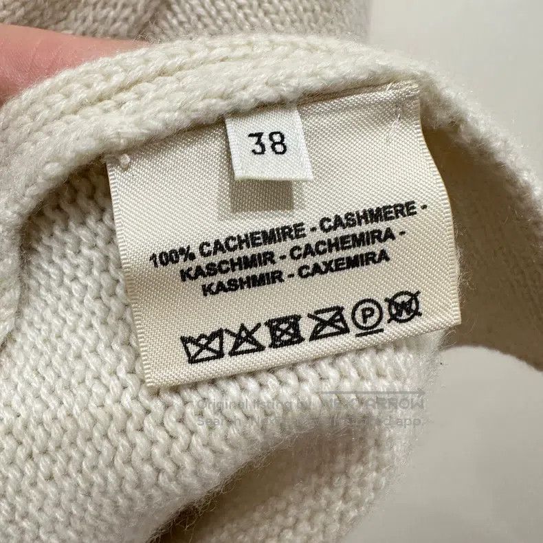 Hermes Hermes Horsebit Cashmere V-Neck Knit Top Size XS / US 0-2 / IT 36-38 - 4 Thumbnail