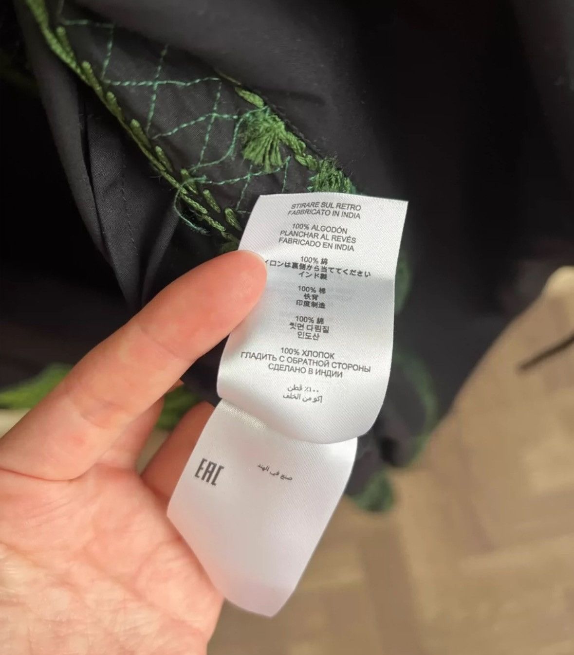 Dries Van Noten Dries van noten Beaded dress coat 2412-Nextarrow Size US S / EU 44-46 / 1 - 9 Thumbnail