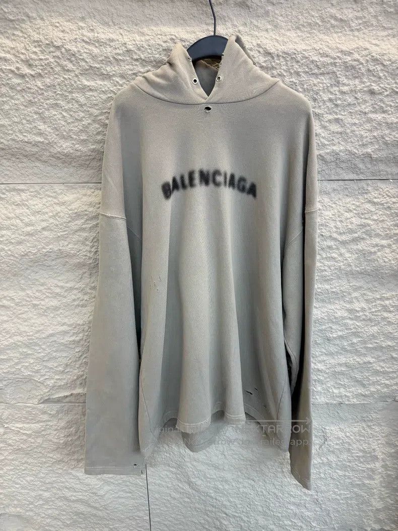Balenciaga Balenciaga Logo Letter Printed Hooded Sweatshirt Men's Gre Size US XXS / EU 40 - 1 Thumbnail