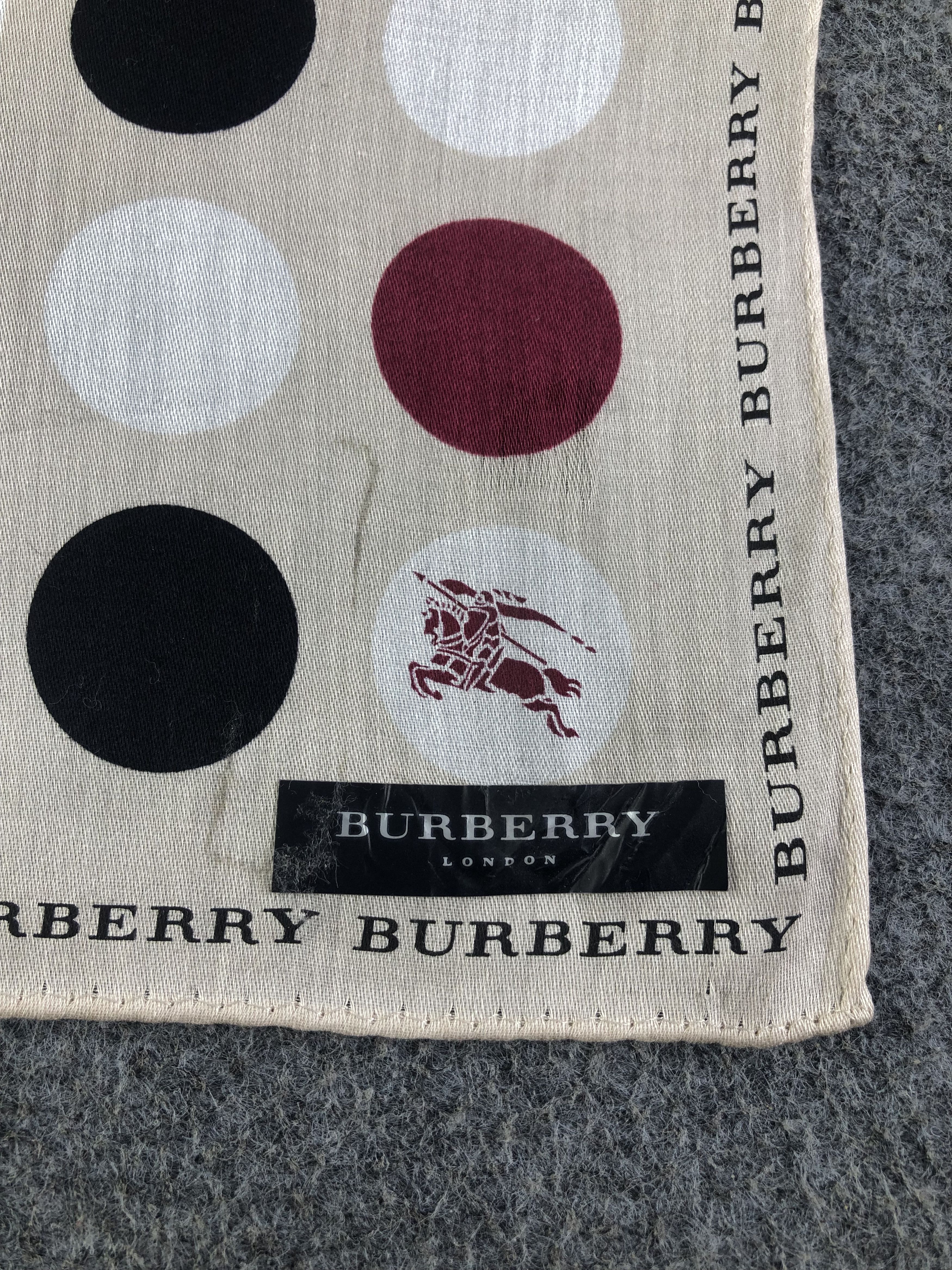 Burberry Burberry Handkerchief / Bandana / Neckerchief Size ONE SIZE - 5 Thumbnail