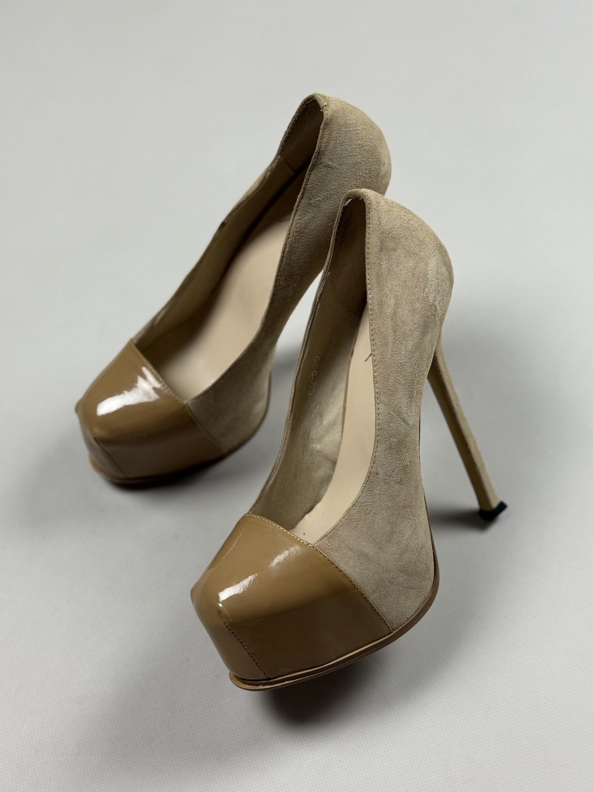 Yves Saint Laurent YSL Yves Saint Lauren Tribute Two Cap Toe Pump Heels Shoes Size US 9 / IT 39 - 12 Thumbnail