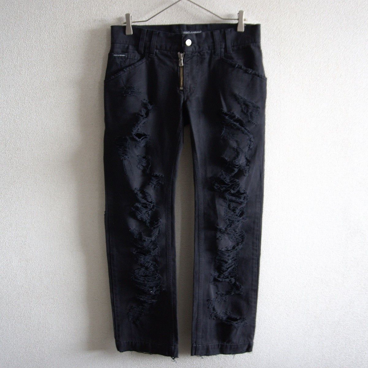 Dolce & Gabbana DOLCE&GABBANA Distressed Black Denim Size 32 Size US 32 / EU 48 - 1 Thumbnail