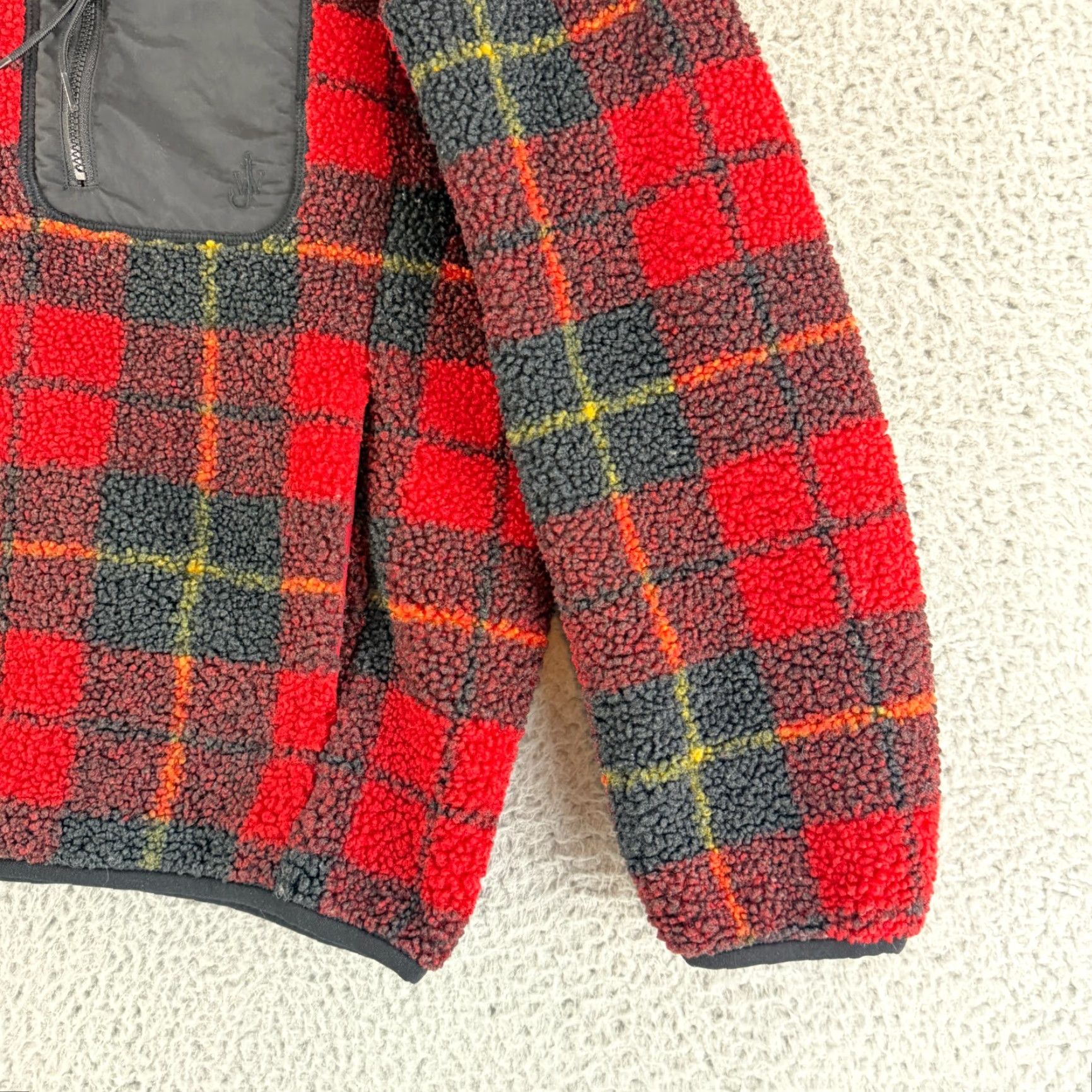 Uniqlo Uniqlo JW Anderson Fleece Jacket Womens Small Red Plaid Full Zip Hooded LS Size S / US 4 / IT 40 - 3 Thumbnail