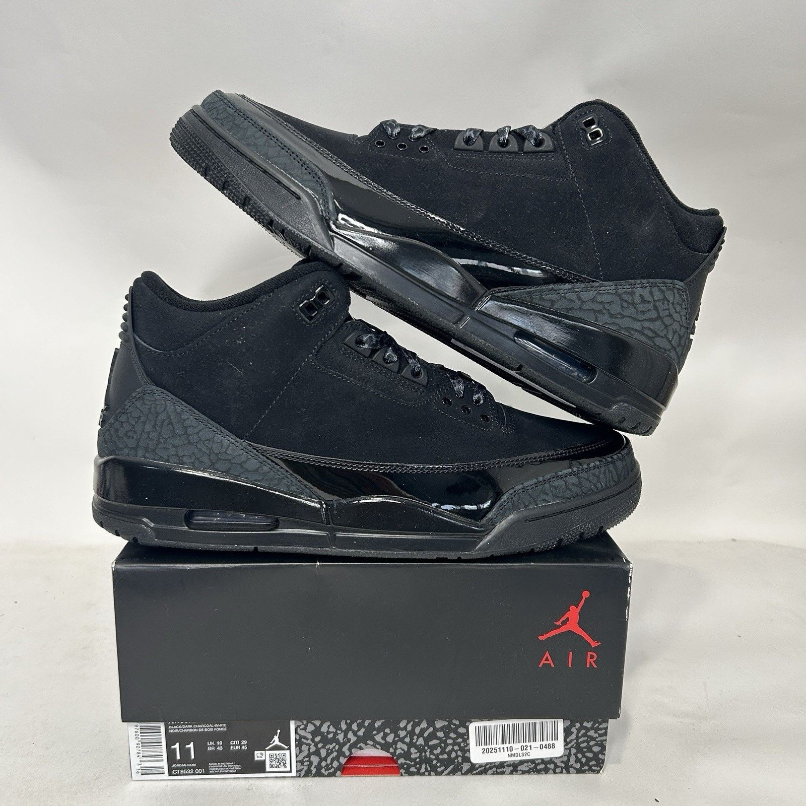Jordan Brand Nike Air Jordan 3 Retro OG “Black Cat” CT8532-001 Size US 11 / EU 44 - 1 Thumbnail