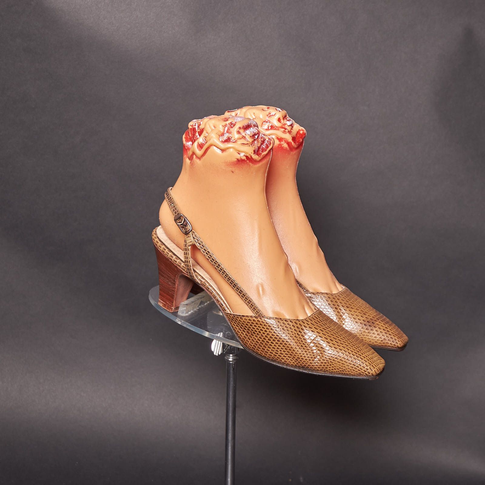 Vintage 1960s Tan Pressed Leather Slingbacks Low Heels Shoes Size US 6 / IT 36 - 1 Thumbnail