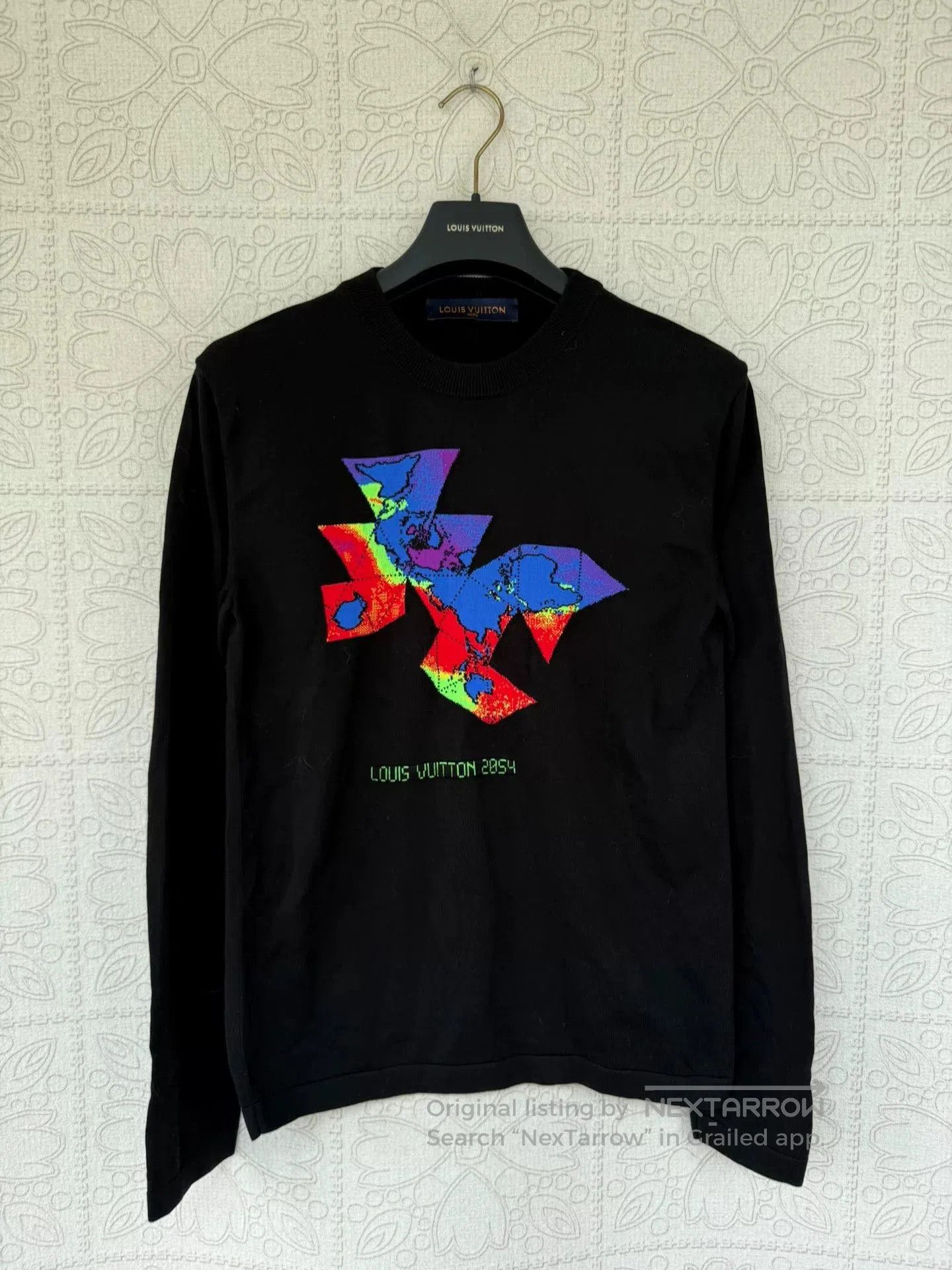 louis vuitton heat-sensitive knit sweater size s.