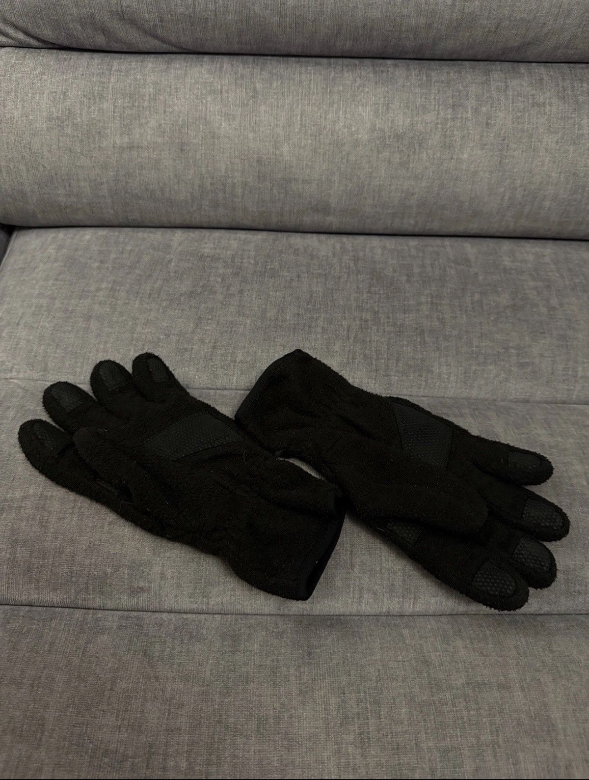 The North Face The North Face Fleece Gloves Man TNF Sz S Size 32 - 2 Thumbnail
