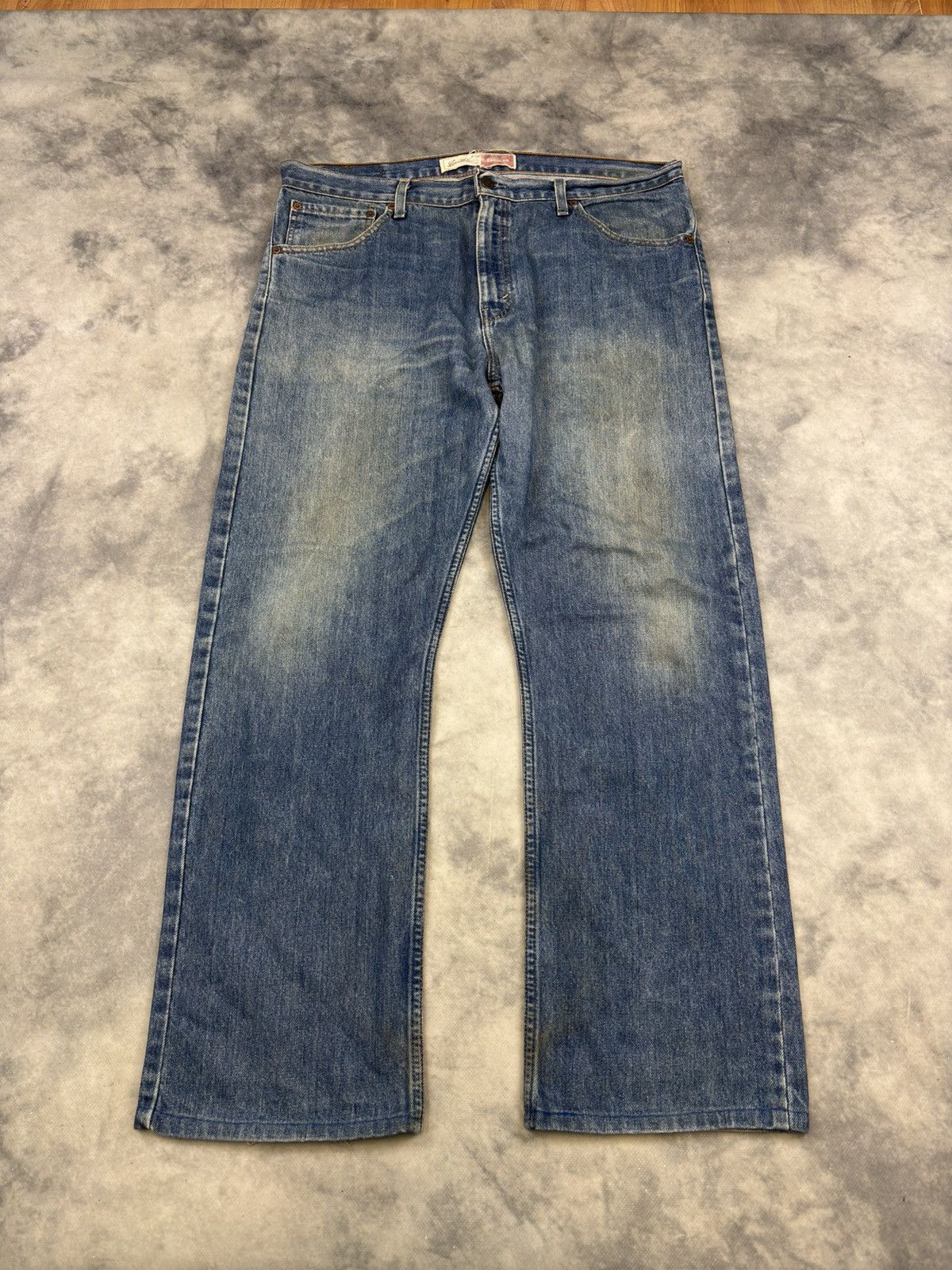 Jean × Levi's × Vintage Vintage Levi's Signature Released Hem Jeans 38x32 Workwear Size US 38 / EU 54 - 1 Thumbnail