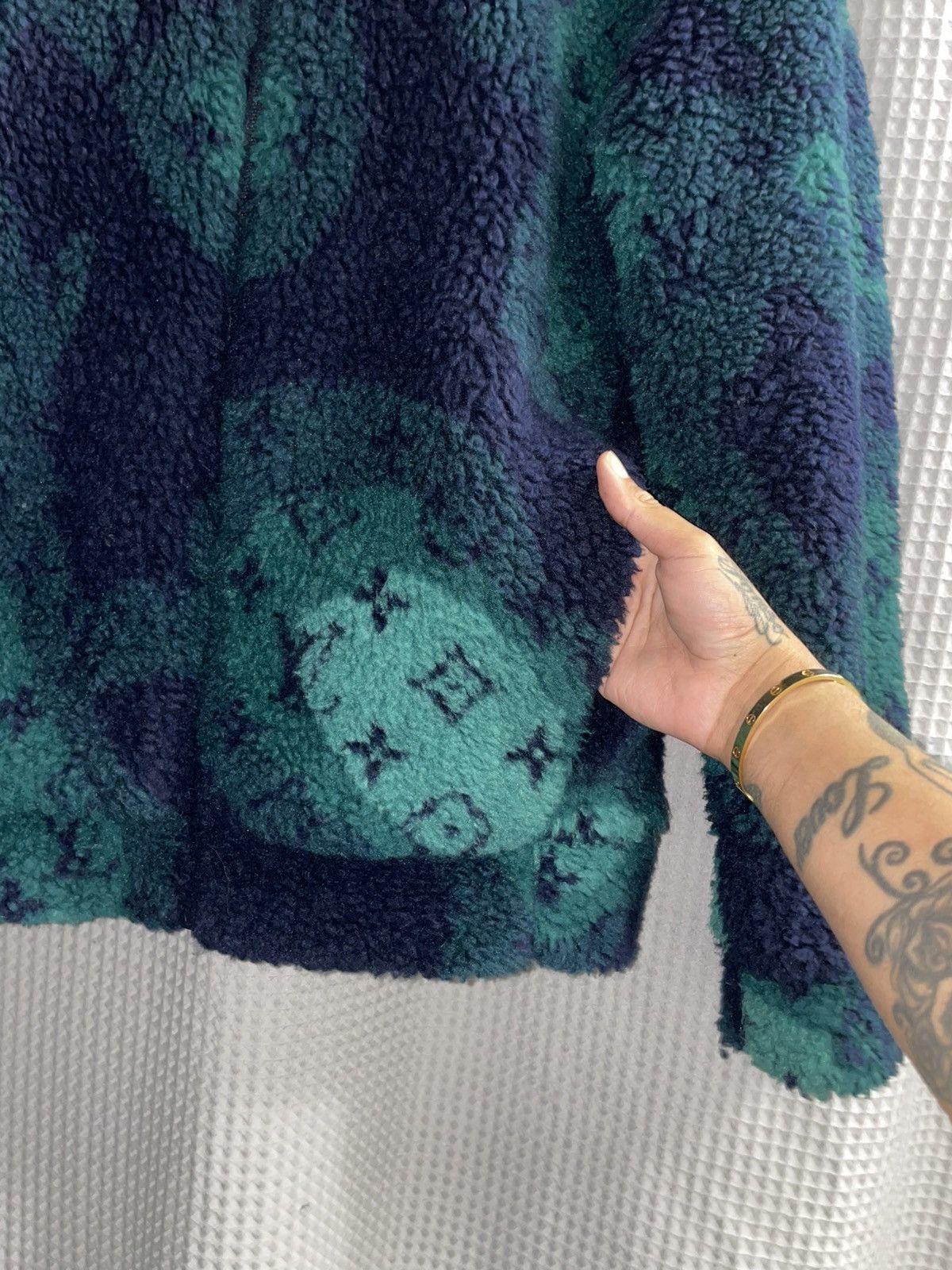 Louis Vuitton Louis Vuitton Mens 2023 Monogram Camo Fleece Blouson Jacket Size US M / EU 48-50 / 2 - 6 Thumbnail
