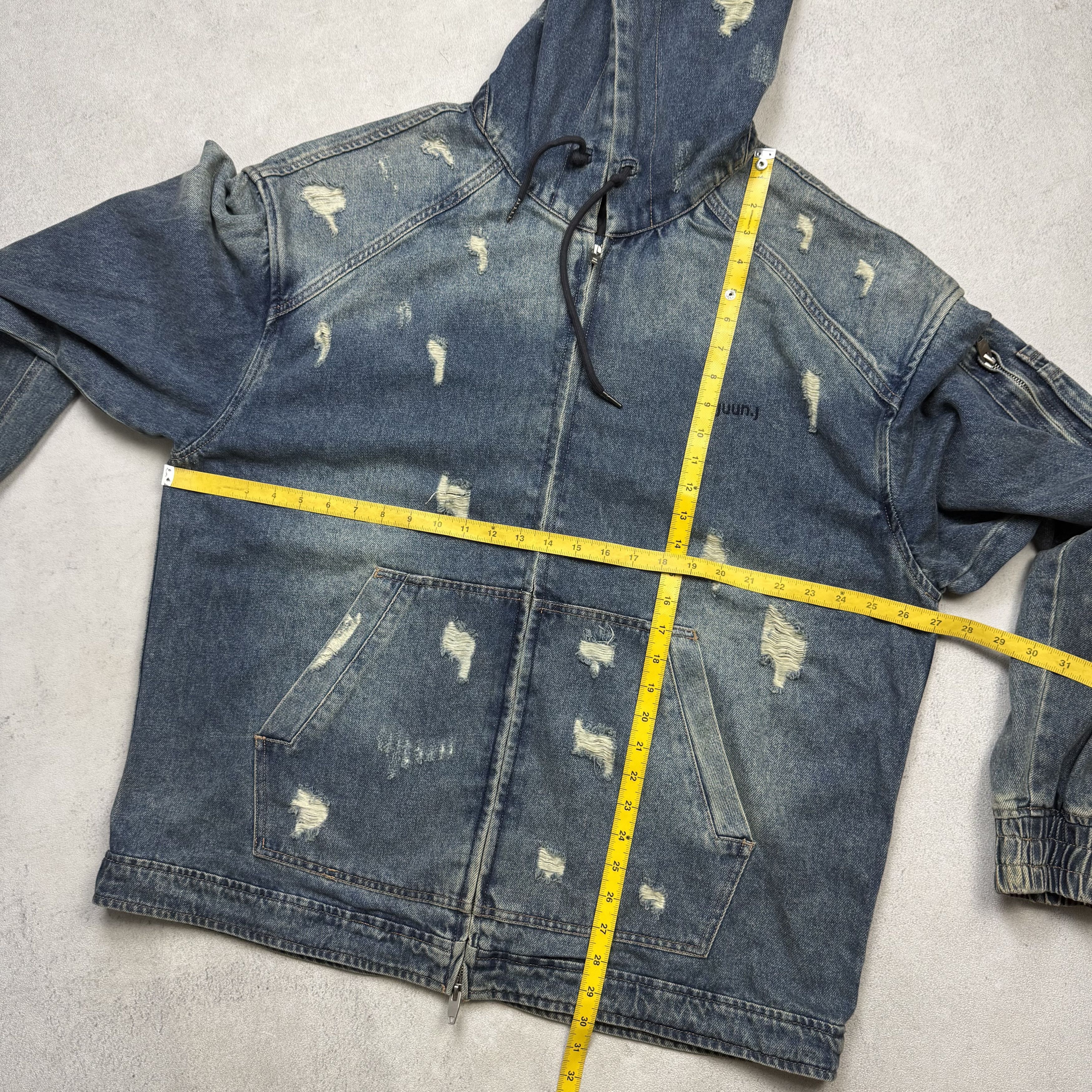 Juun.J Juun.J Distressed Denim Jacket Size US M / EU 48-50 / 2 - 11 Thumbnail