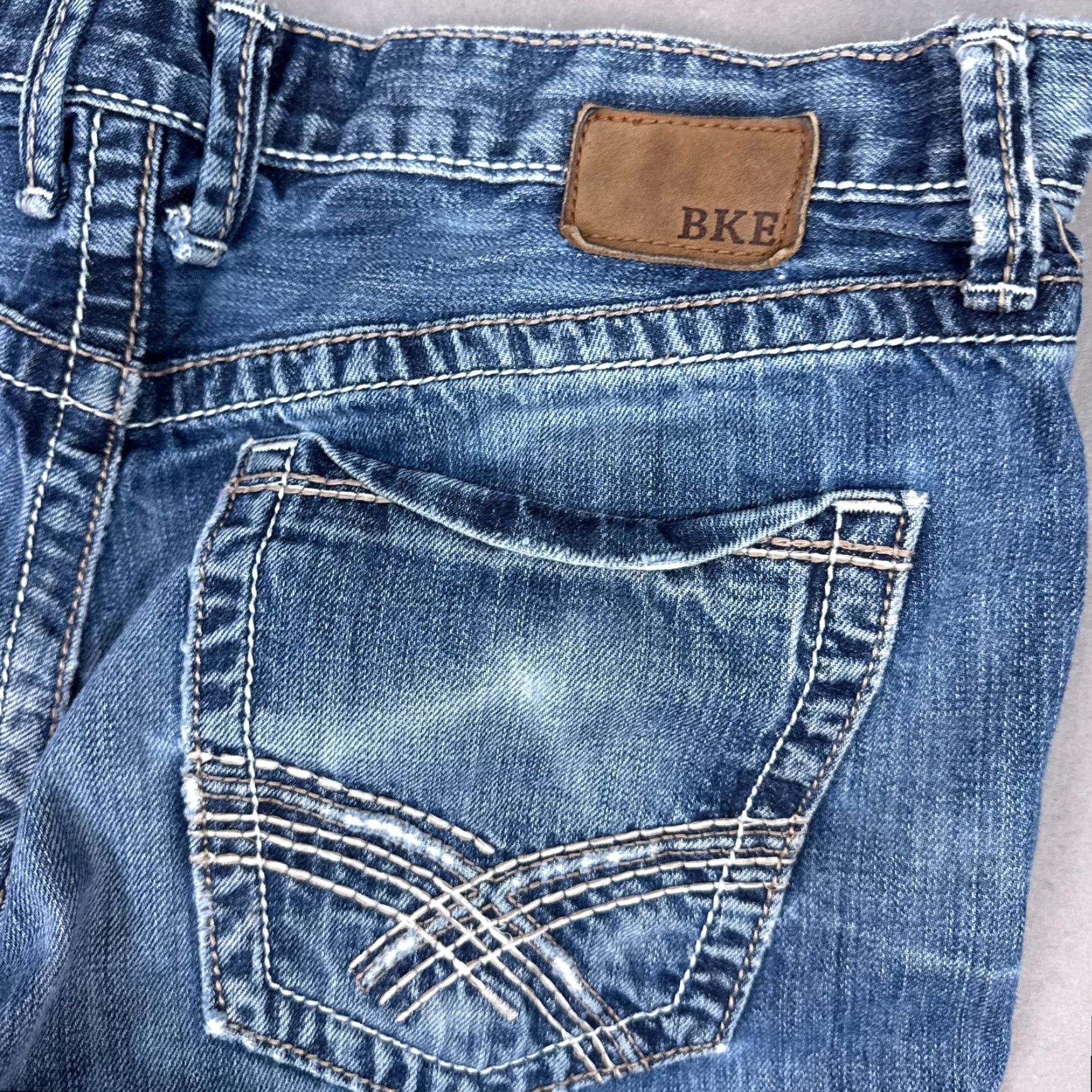 Vintage VINTAGE Buckle BKE Jeans Men 34x28 Blue Tyler Denim Pant Faded Straight Washout Repaired Size US 34 / EU 50 - 5 Thumbnail