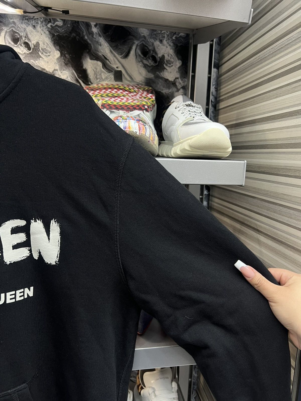 Alexander McQueen Alexander McQueen Graffiti Hoodie Size US XL / EU 56 / 4 - 6 Thumbnail