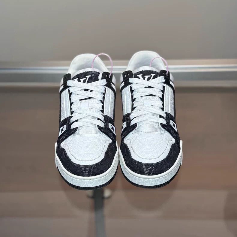 Louis Vuitton Louis Vuitton Trainer Black and White Denim shoes Size US 5 / EU 37 - 2 Thumbnail