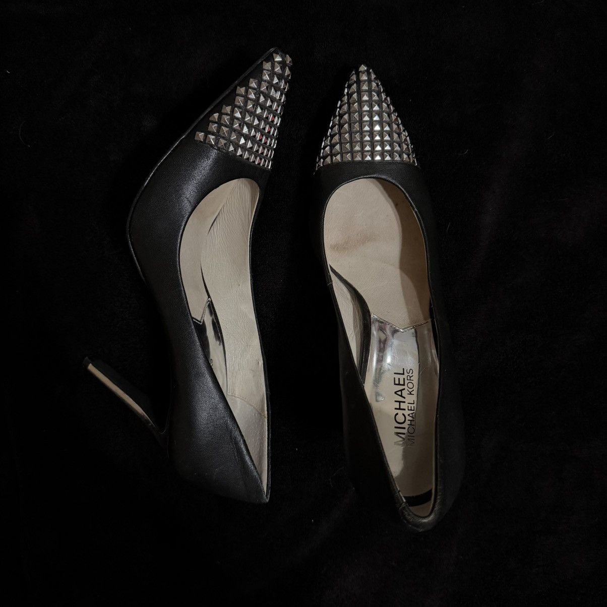Michael Kors Michael Kors Studded Leather Pointed Toe Pumps Size US 8.5 / IT 38.5 - 11 Thumbnail