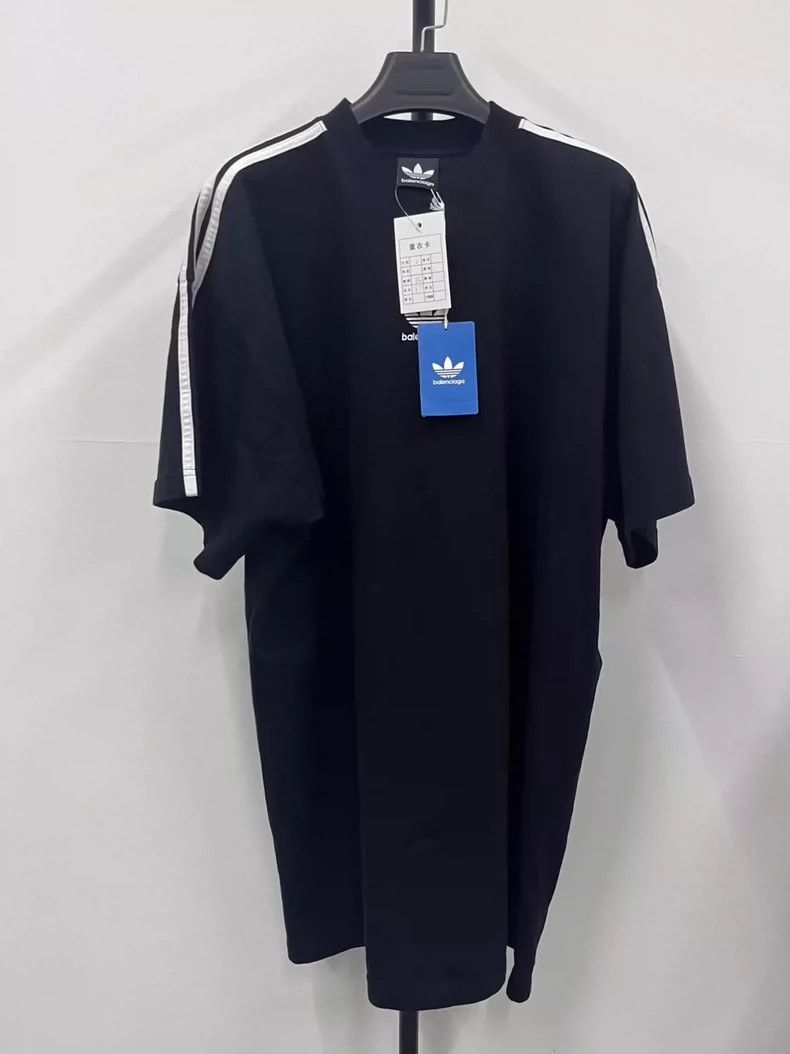 Balenciaga Balenciaga Co-branded adidas short sleeve t black clover Size US M / EU 48-50 / 2 - 1 Thumbnail